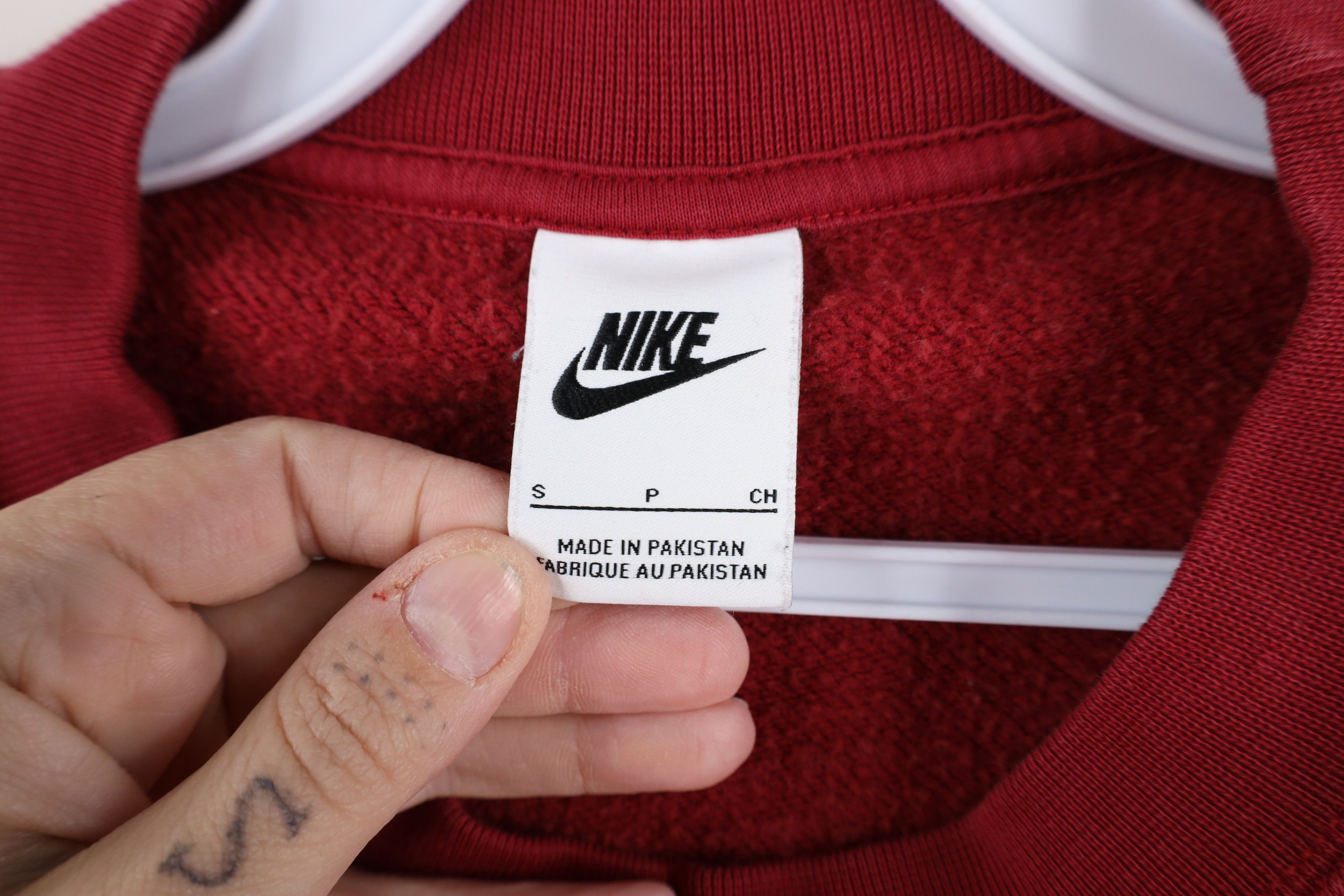 Nike × Vintage Vintage Nike Center Swoosh Boxy Oversized Cropped Sweatshirt Size S / US 4 / IT 40 - 10 Thumbnail
