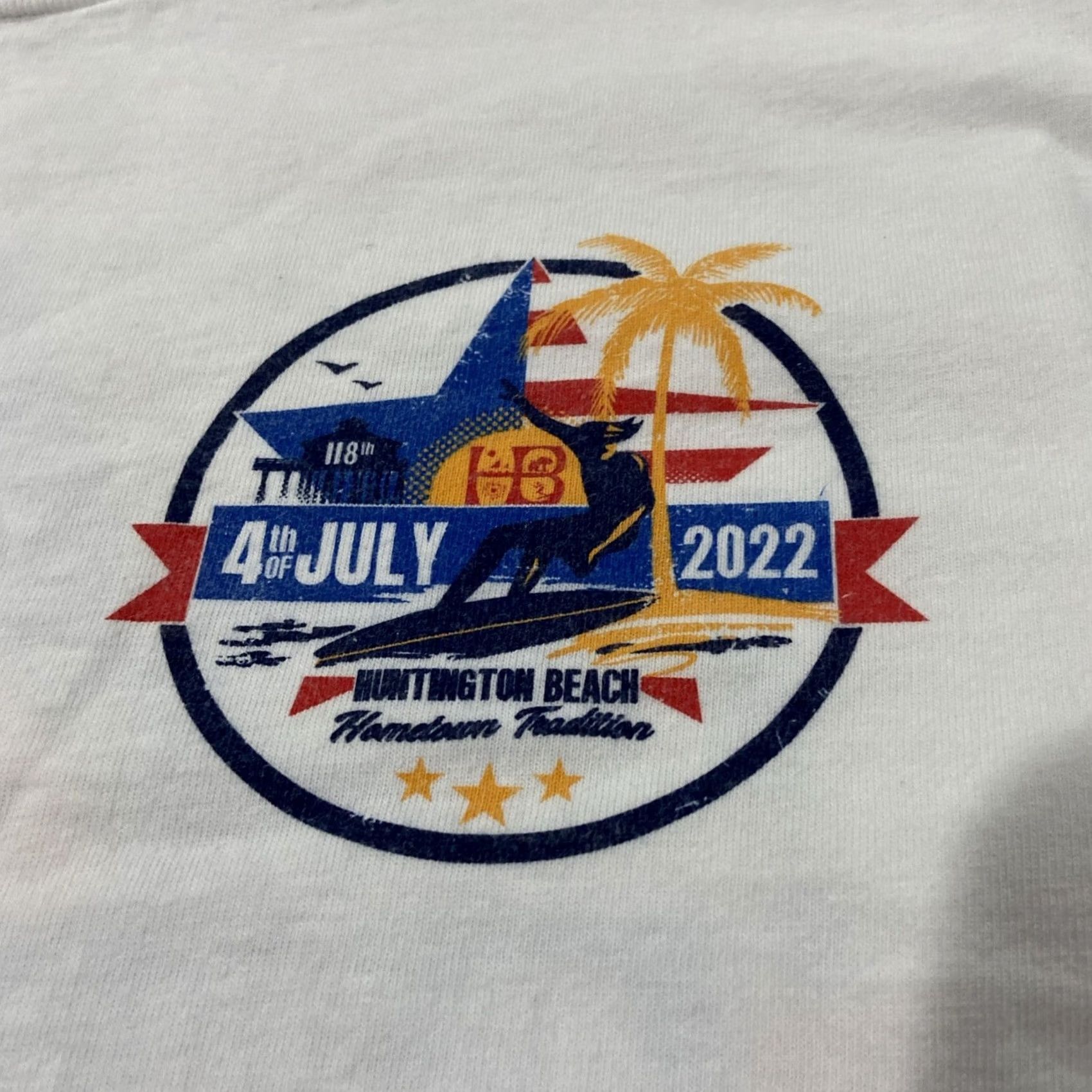 Vintage Huntington Surf & Sport T Shirt Mens M White Surf Shop 4th Of July Made in USA Surf California Surfboard Travel Souvenir Shirt Men M White Size US M / EU 48-50 / 2 - 2 Thumbnail