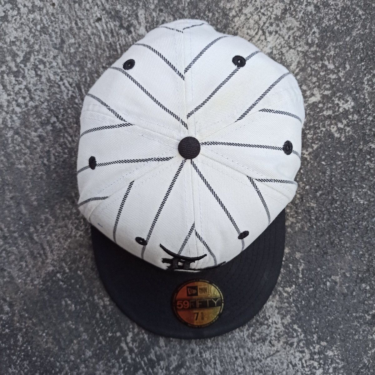 LRG Strip LRG x new era initial L gothic style. Size 38 - 18 Thumbnail