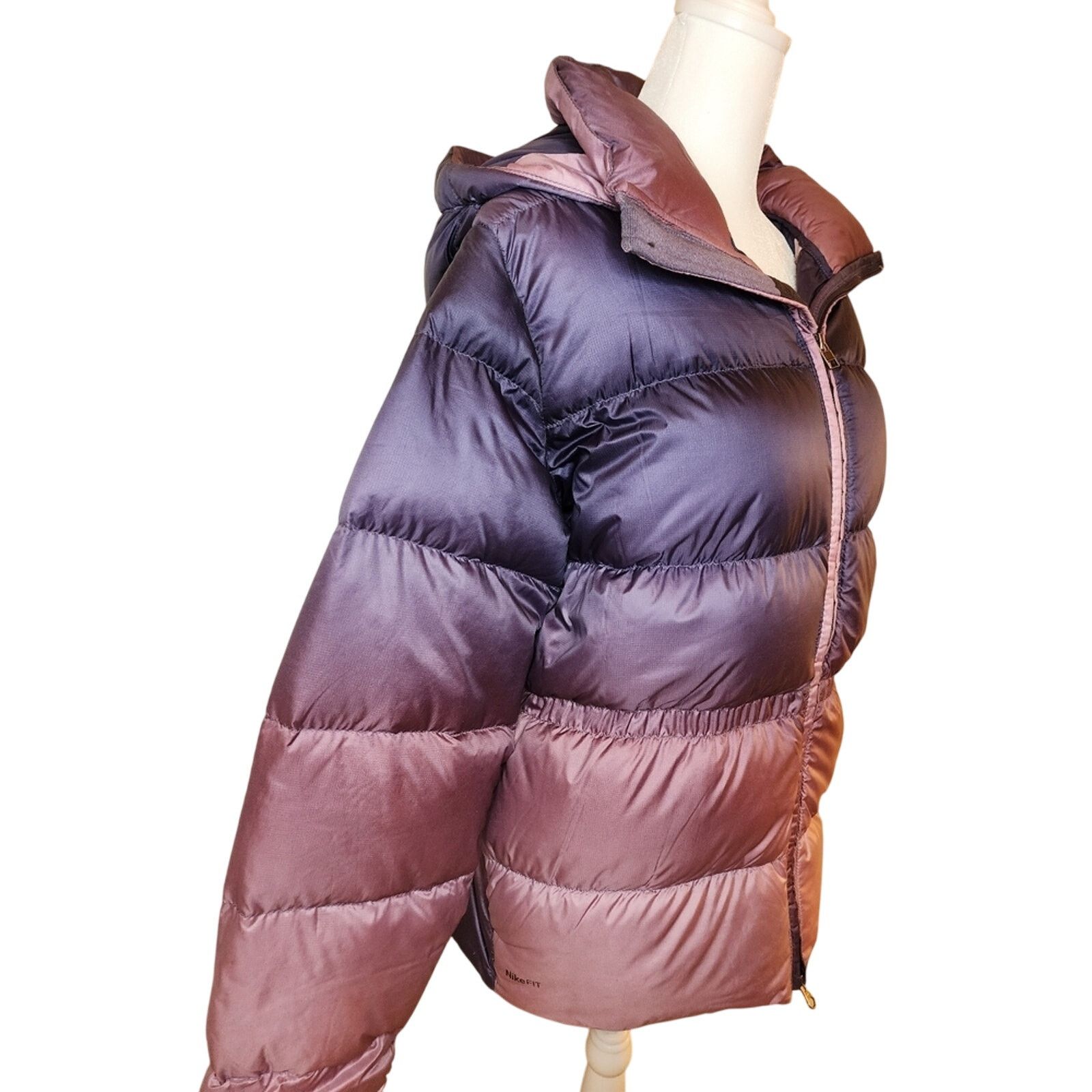 Nike ACG Women's Nike ACG out layer hooded jacket L variegated purple Size L / US 10 / IT 46 - 2 Thumbnail
