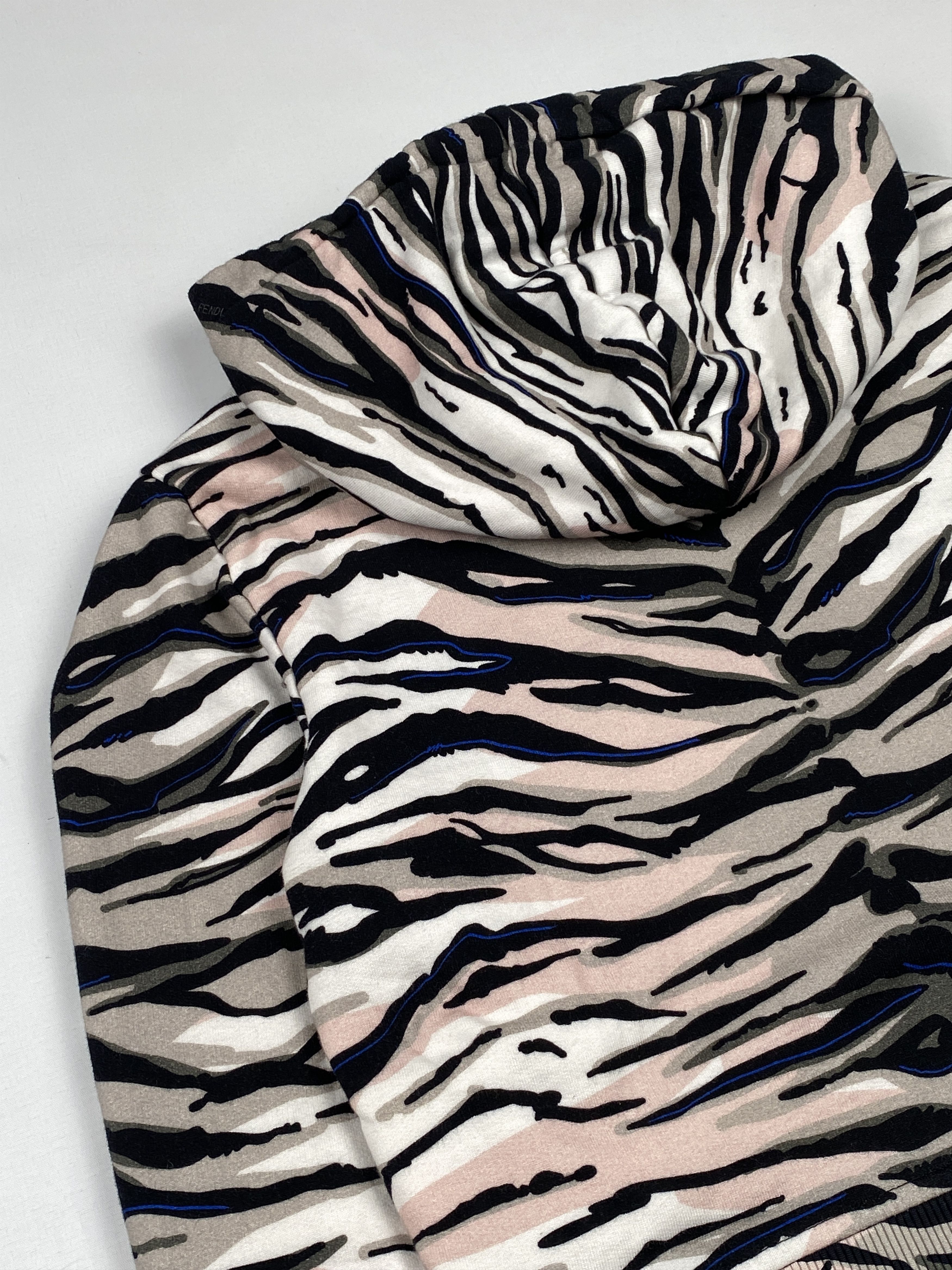 Fendi Zebra Patterned Cropped Hoodie Size XS / US 0-2 / IT 36-38 - 15 Thumbnail
