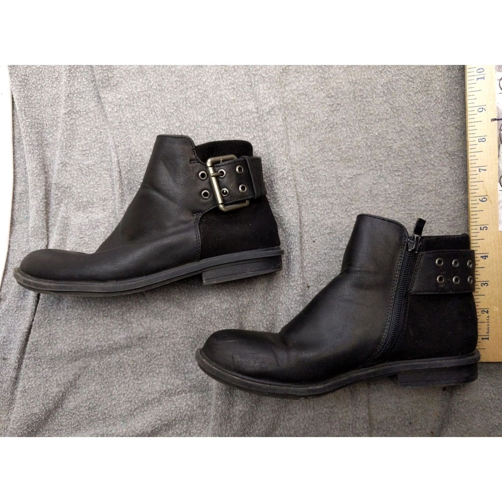 Vintage Rocket Dog Womens Bootie Black Size 6.5 US 6.5 37 Ankle Zipper Buckle Studded Casual Block Heel Leatherette Synthetic Shoe Shoe Boot Shoes Vans? Size US 7 / IT 37 - 2 Thumbnail
