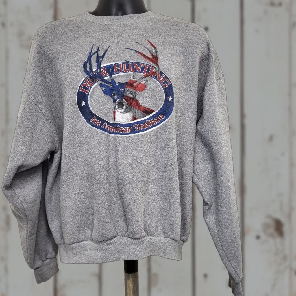Vintage VINTAGE Deer Hunting An American Tradition Sweatshirt Men's XL Crewneck Long Sleeve Gray Cotton Jerzees 90s USA Hunting Mens Size US XL / EU 56 / 4 - 1 Thumbnail