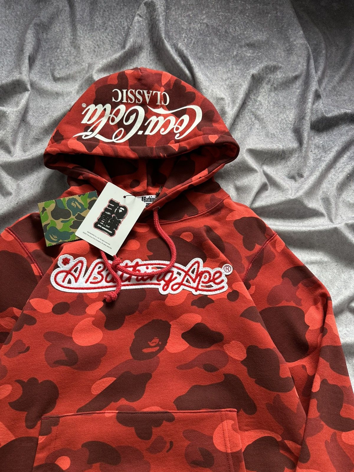Bape Bape X Coco Cola Red Camo Hoodie Size US S / EU 44-46 / 1 - 7 Thumbnail