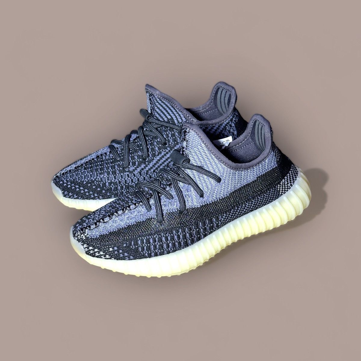 Adidas ADIDAS YEEZY BOOST 350 V2 CARBON Size US 6 / IT 36 - 13 Thumbnail