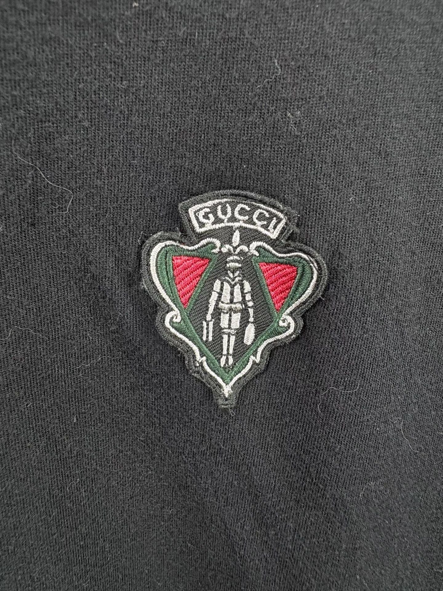 Gucci GUCCI Badge Embroidered Logo Short Sleeve K1 Size US L / EU 52-54 / 3 - 3 Thumbnail