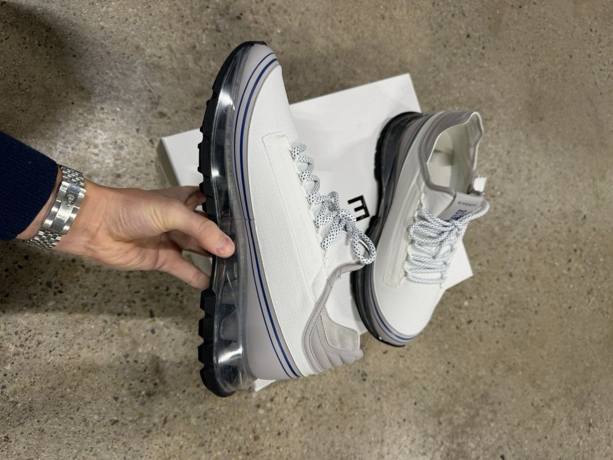 Givenchy Givenchy Spectre Runner Sneaker NEW 900$ Size US 12 / EU 45 - 4 Thumbnail