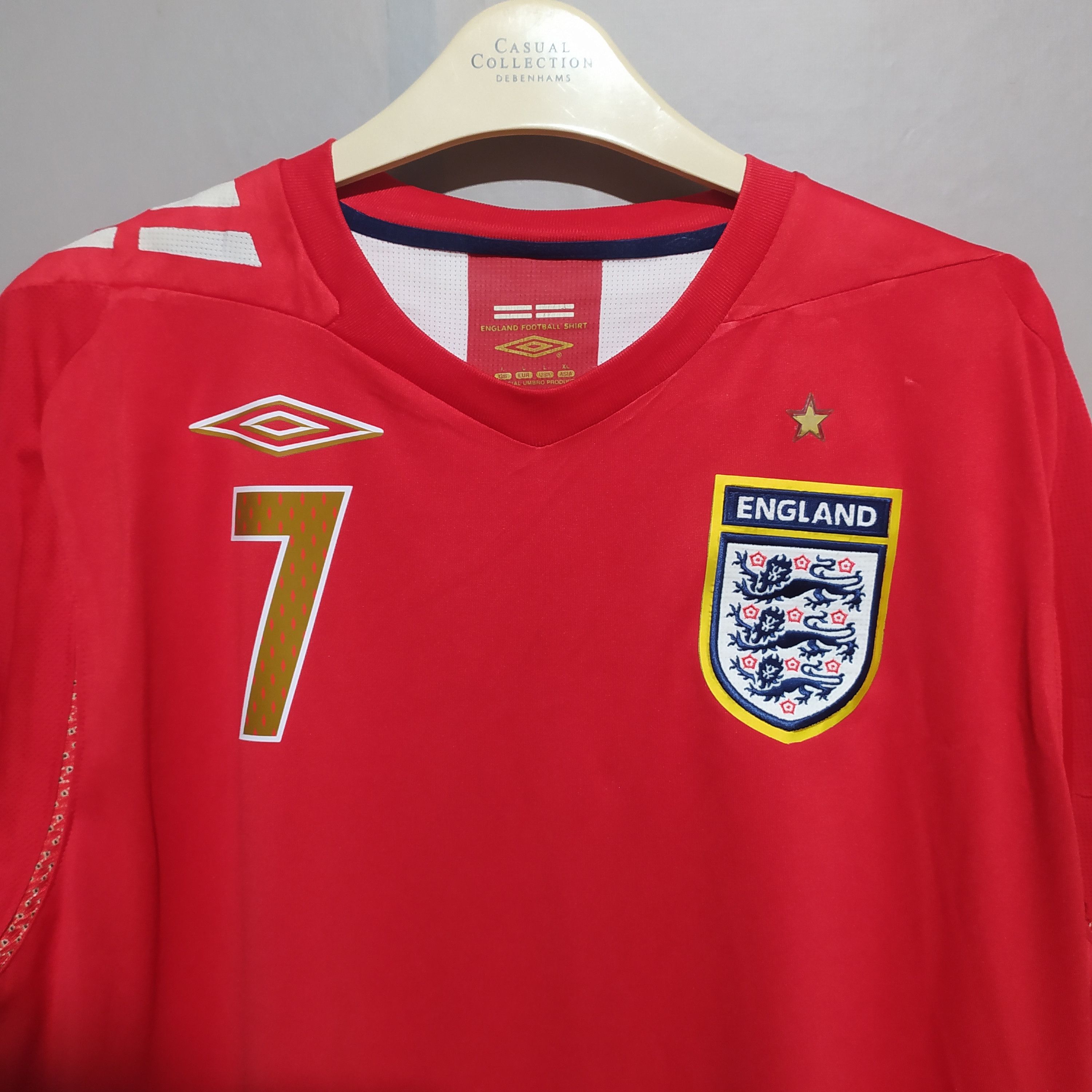 Umbro Umbro x England 2006/2008 #7 Beckham Away Jersey Size US L / EU 52-54 / 3 - 5 Thumbnail