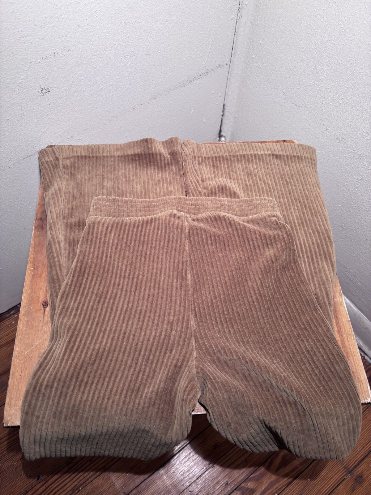 Other Aerie Corduroy Flare Leggings Size 42" / US 20 - 6 Thumbnail