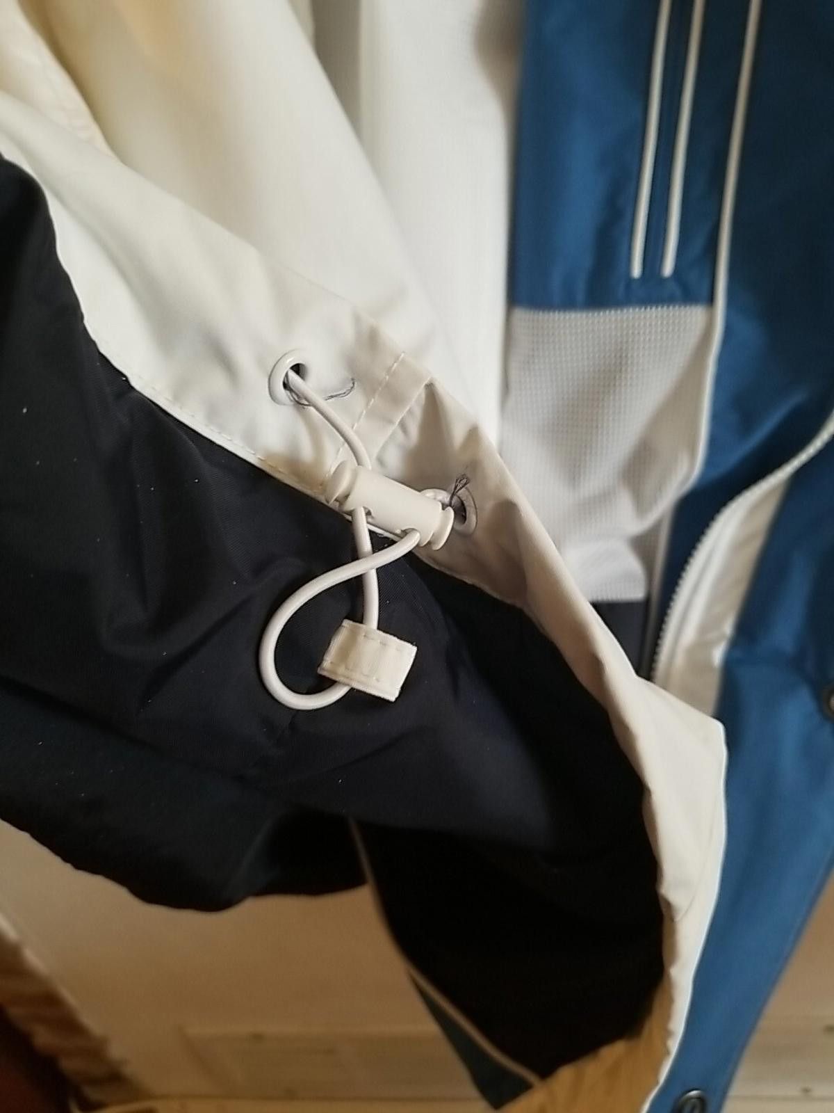Lacoste Lacoste Men's Lightweight Two-Tone Rain Jacket - Size 54/6 Size US XL / EU 56 / 4 - 6 Thumbnail