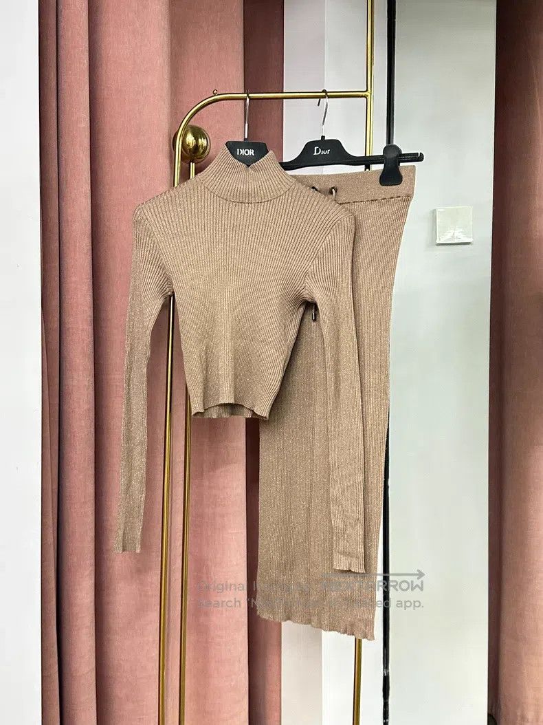 Brunello Cucinelli Brunello Cucinelli Gold Thread Slim Fit Cashmere Knit Set, Size S / US 4 / IT 40 - 1 Thumbnail