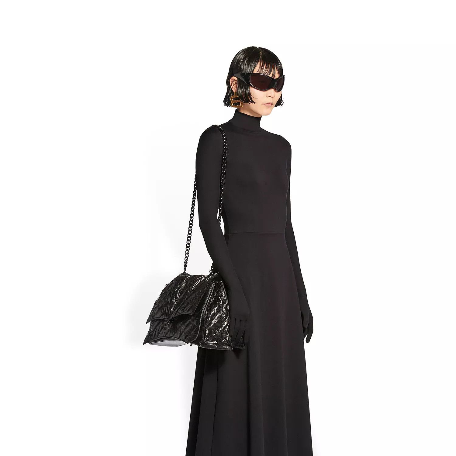 Balenciaga o1tr1nto0326 Size: OS / Crush Chain Large Bag in Black Size ONE SIZE - 2 Thumbnail