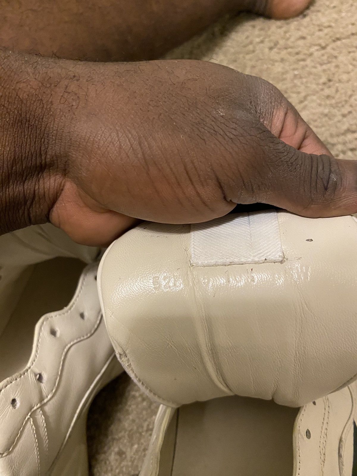 Gucci Gucci Men's White Leather Rhyton Sneaker Size US 10.5 / EU 43-44 - 13 Thumbnail