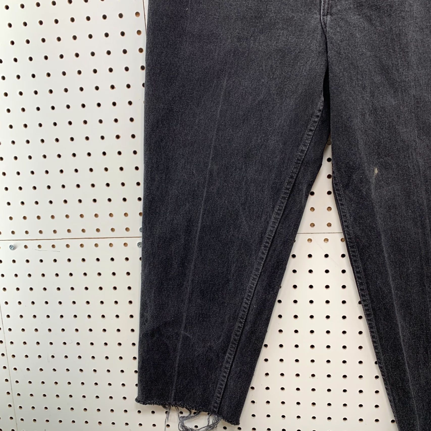 Levi's VINTAGE Levis Jeans Womens Size 12 Black Denim FITS 30x24 Relaxed Tapered Size 34" / US 12 / IT 48 - 3 Thumbnail