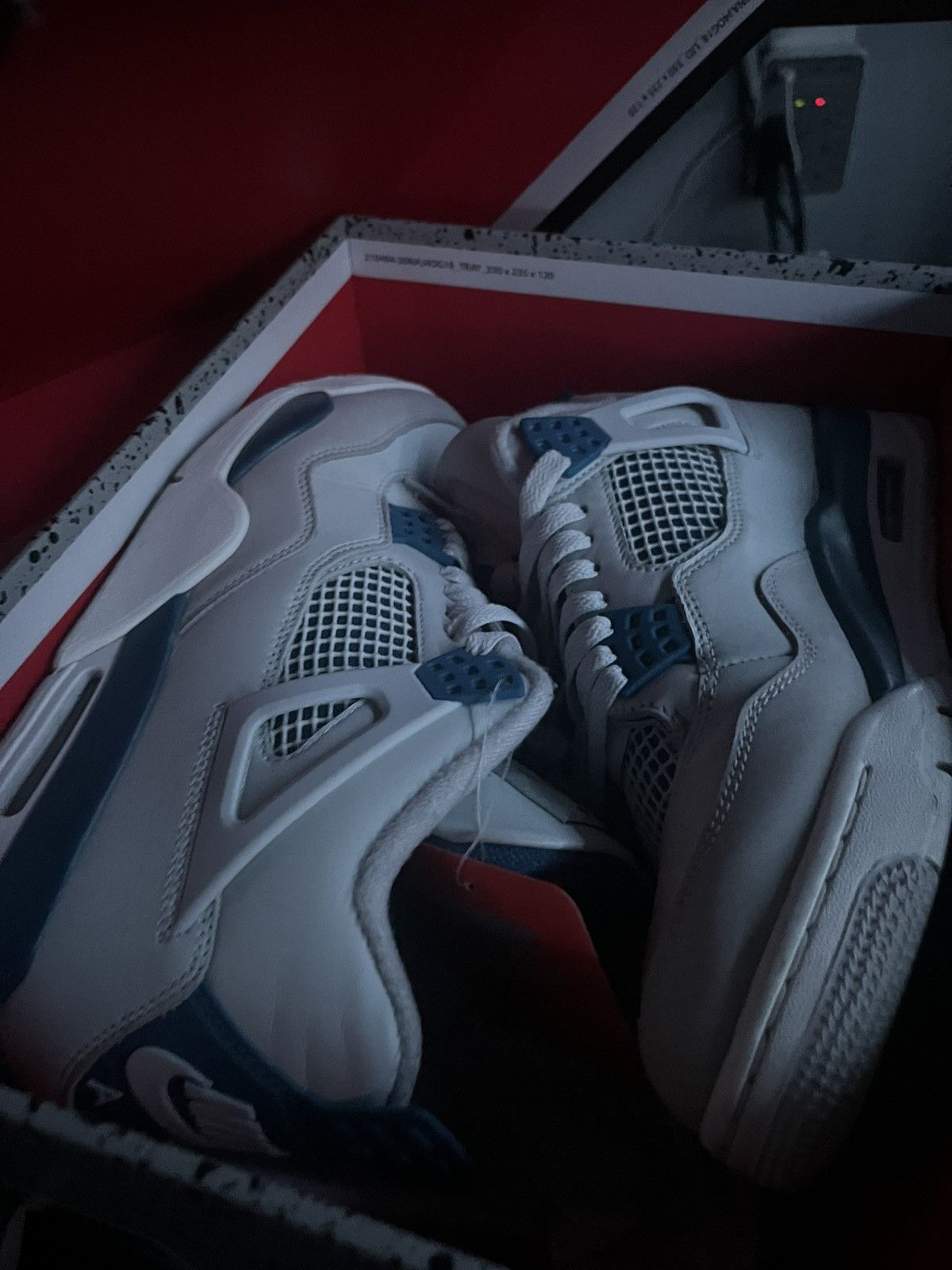 Jordan Brand Jordan 4 military blue Size US 9 / EU 42 - 5 Thumbnail