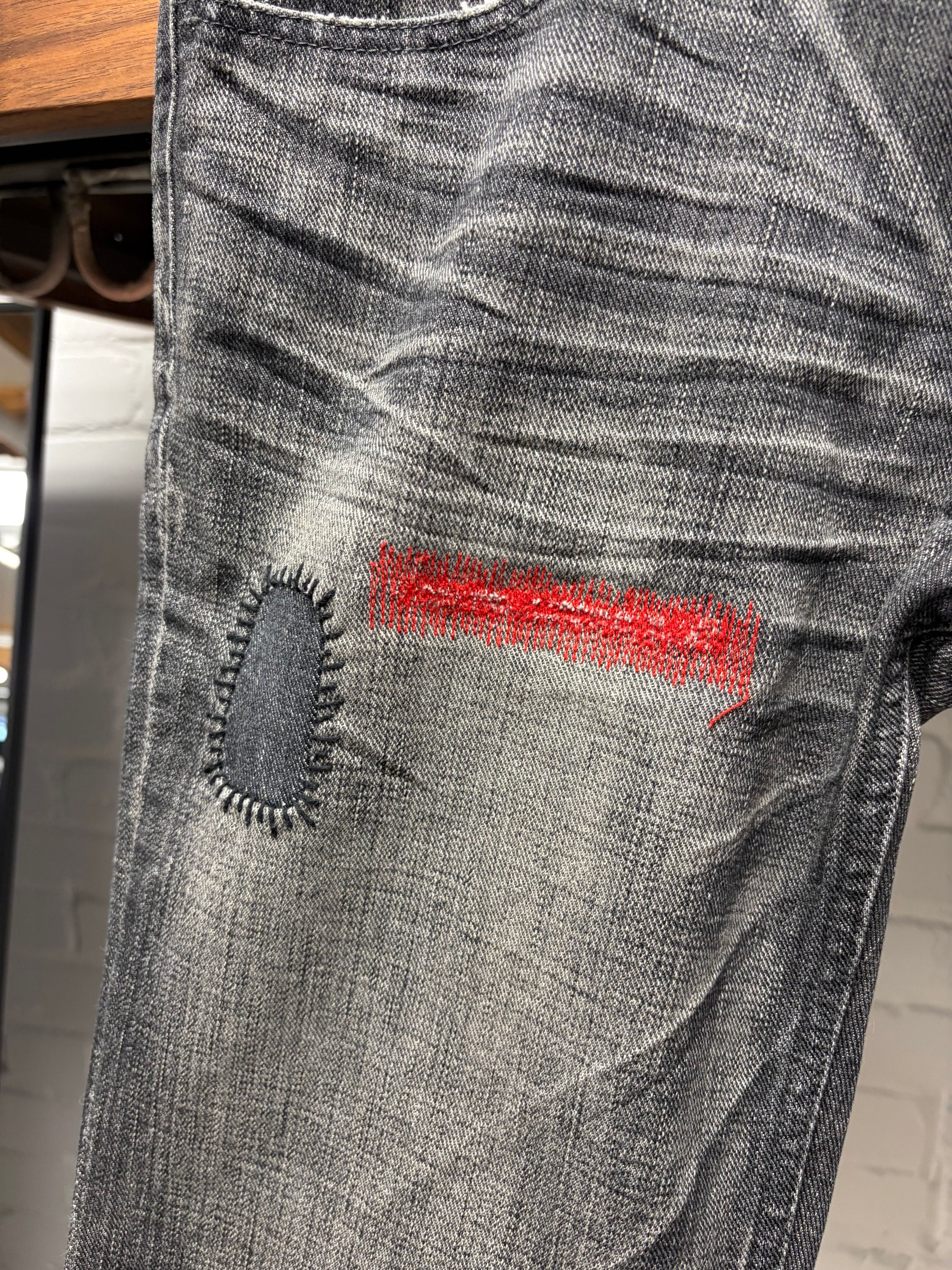 Number (N)ine AW2004 Number (N)ine ‘Give Peace a Chance’ Denim Shorts Size US 31 - 2 Thumbnail