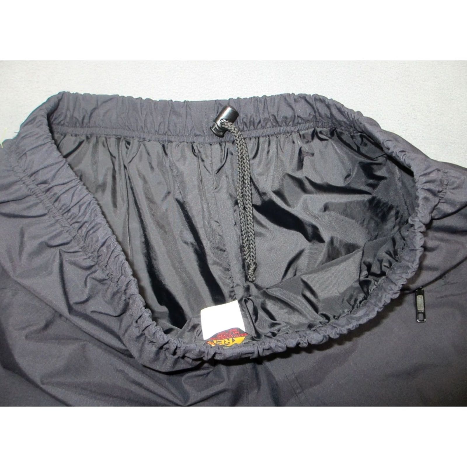 Vintage REI Rain Pants Men's Large Black High Rise Ankle Zip Draw Cord Size US 33 - 4 Thumbnail