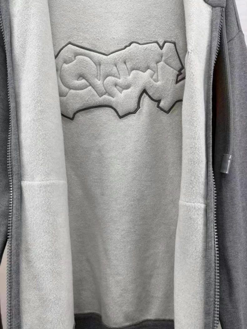 Louis Vuitton Louis Vuitton Three-dimensional large logo zipper hoodie 25 Size US XL / EU 56 / 4 - 4 Thumbnail