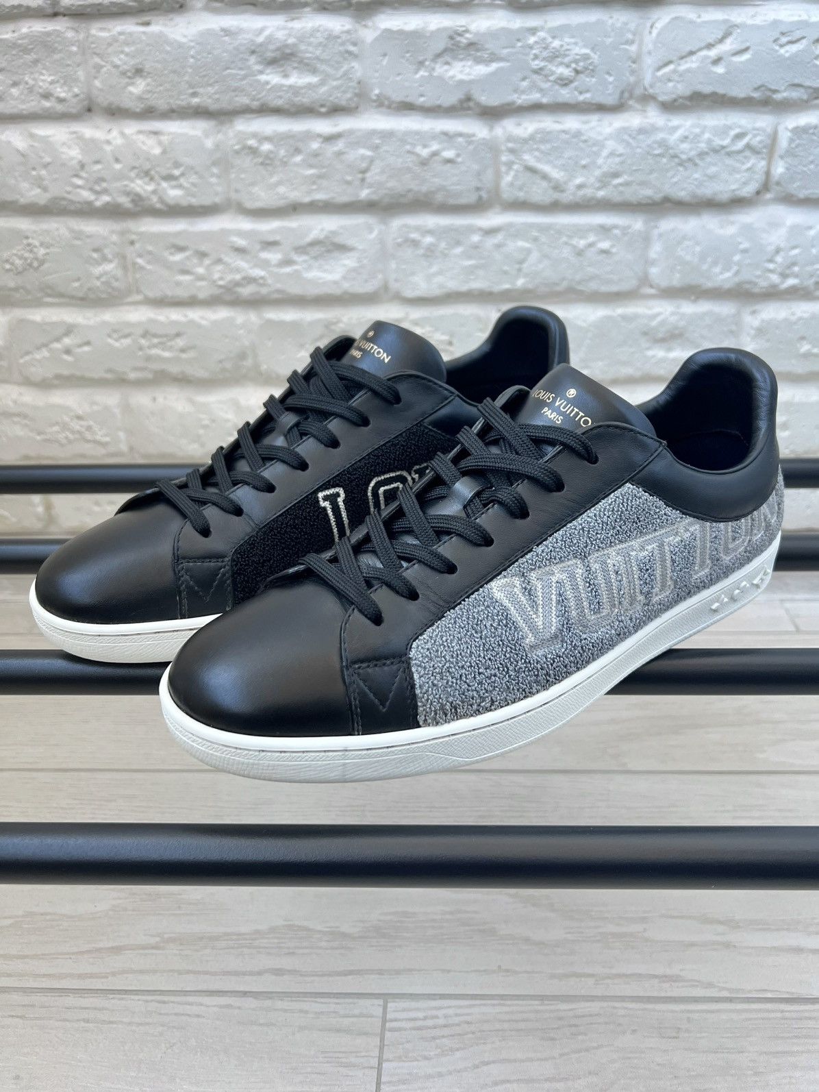 Louis Vuitton Louis Vuitton Black Leather Terry Logo Low Top Sneakers Size US 7 / EU 40 - 1 Thumbnail