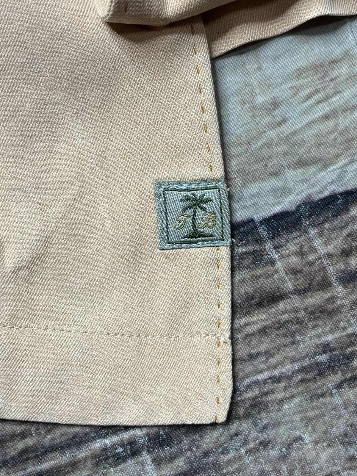 Tommy Bahama Tommy Bahama Shirt Mens Large Silk Short Sleeve Button Up Size US L / EU 52-54 / 3 - 11 Thumbnail