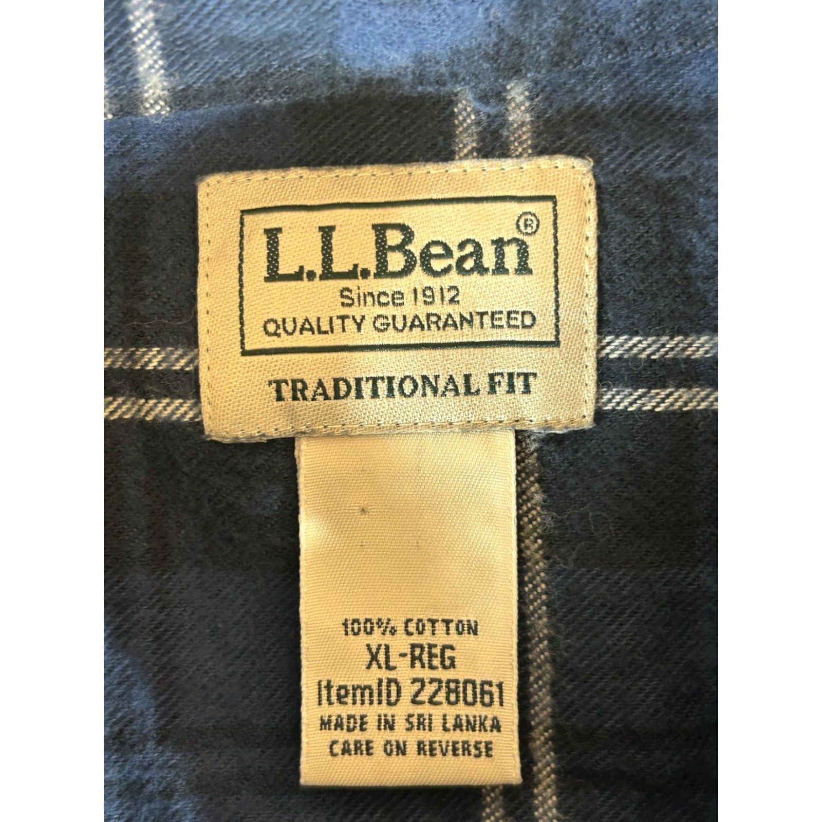 Vintage L.L. Bean Flannel Shirt Mens XL Blue Plaid Button Long Sleeve Workwear Outdoor Size US XL / EU 56 / 4 - 7 Thumbnail