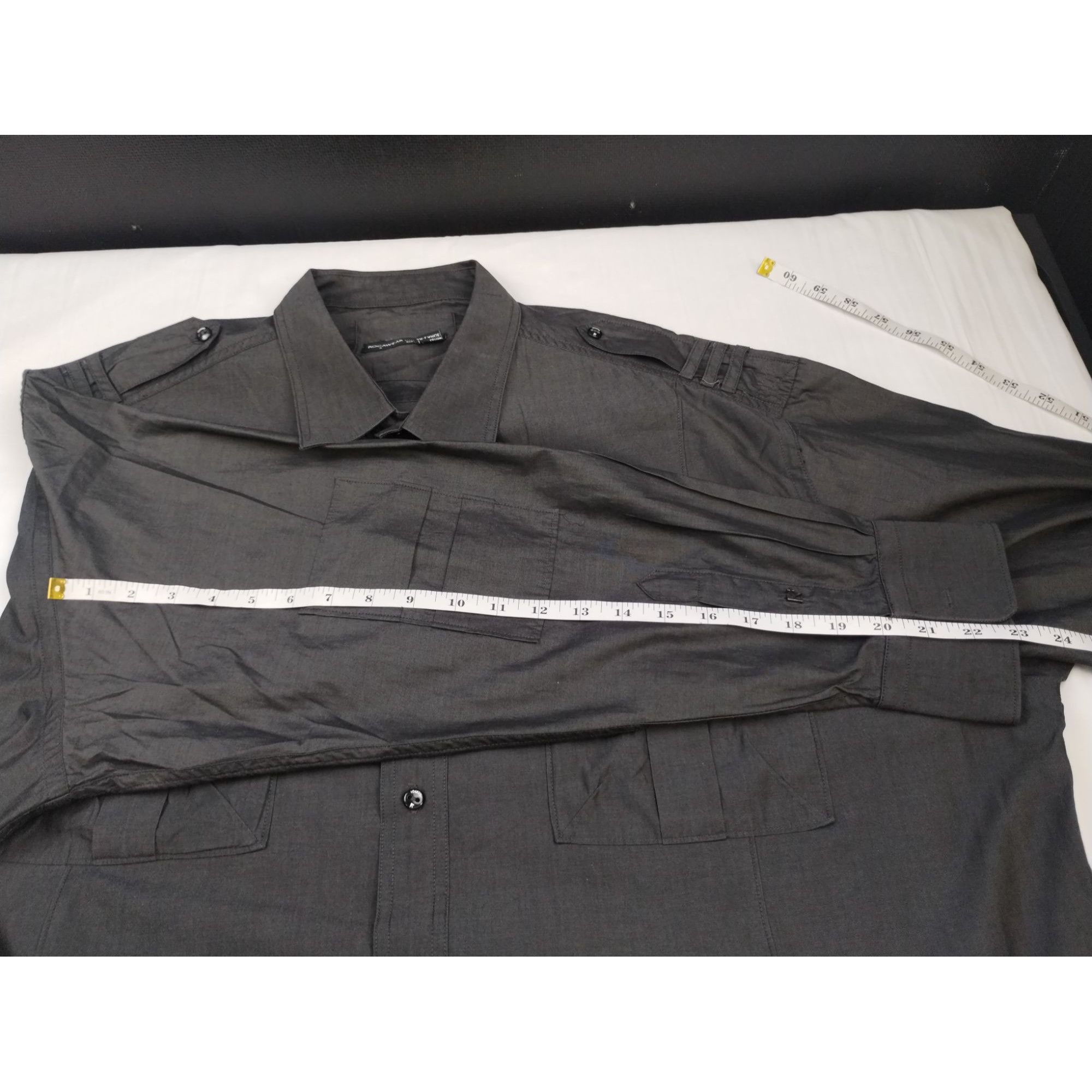Rocawear Roca Wear Men's Black Shirt/Button Up Size 3XL SKU 3991 Size US XXL / EU 58 / 5 - 8 Thumbnail