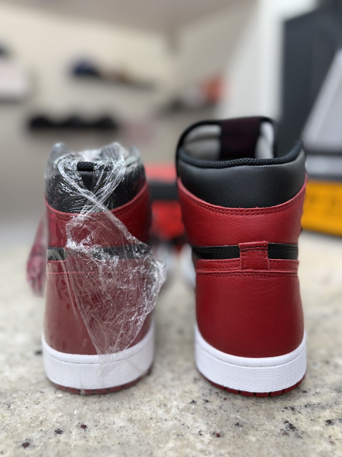 Jordan Brand Jordan Retro Banned 1s Size US 11 / EU 44 - 5 Thumbnail