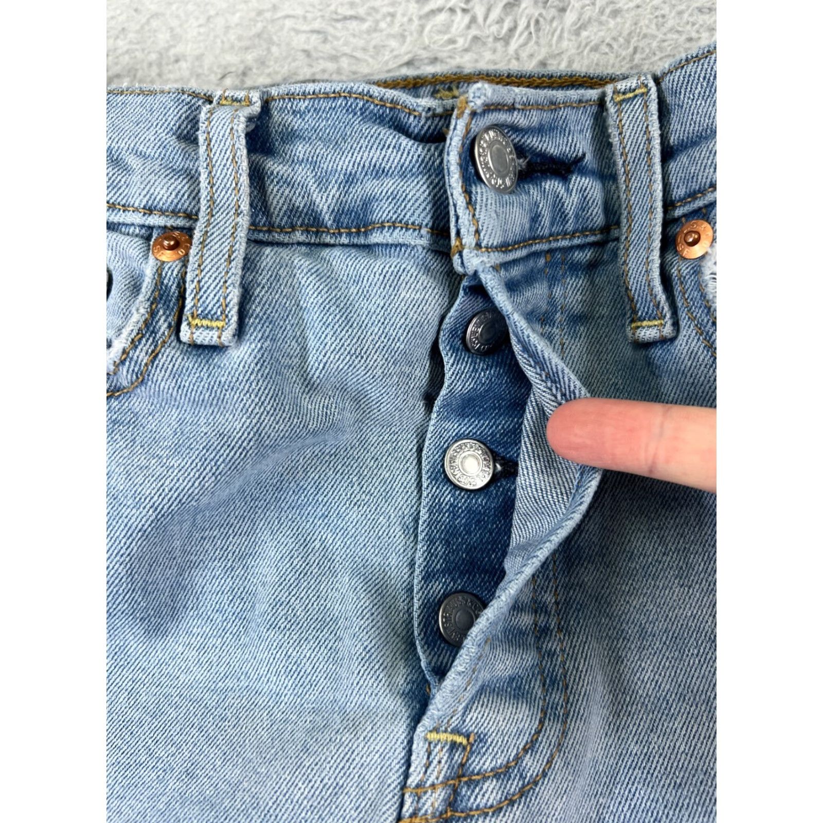 Levi's Levis Jeans Women 28 Blue Denim Wedgie Fit Distressed Button 27x27 Premium Pant Regular Rise Mid Vintage: No Size 28" / US 6 / IT 42 - 5 Thumbnail