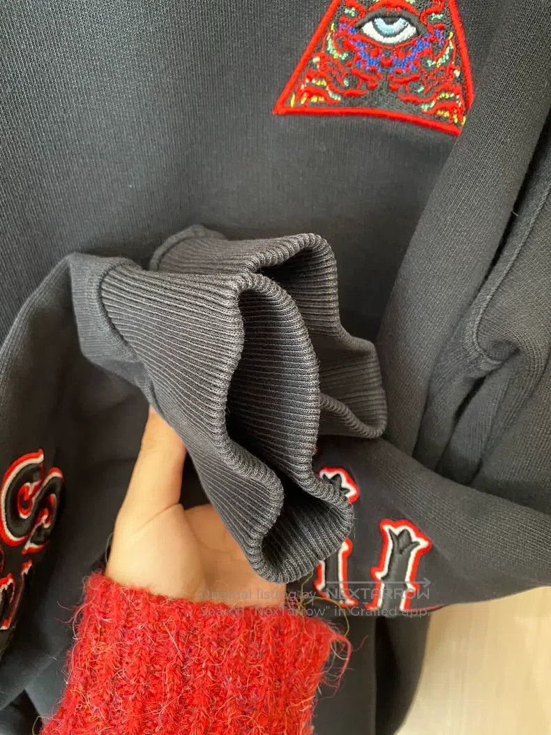 Givenchy Givenchy Black Embroidered Crewneck Sweatshirt Size US L / EU 52-54 / 3 - 6 Thumbnail