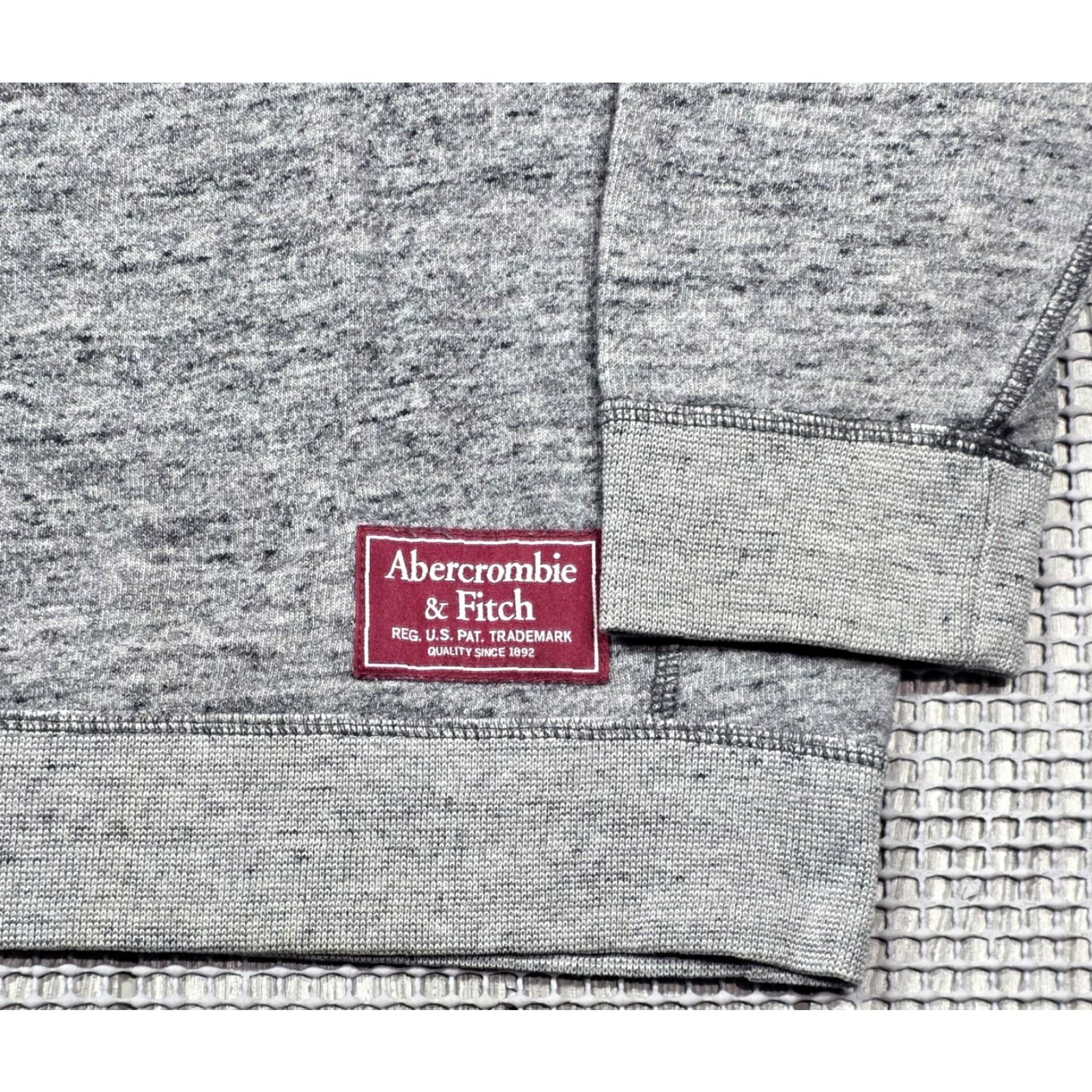 Abercrombie & Fitch VINTAGE Abercrombie & Fitch Crewneck Sweatshirt Men XL Vtg Fleece Heather Gray Vstitch Size US XL / EU 56 / 4 - 4 Thumbnail