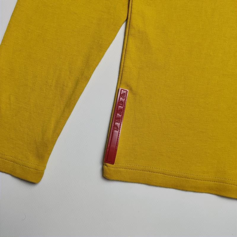Prada PRADA RED TAB LONGSLEEVE Size US S / EU 44-46 / 1 - 3 Thumbnail