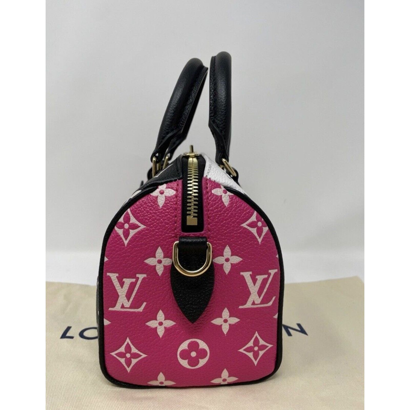 Louis Vuitton Louis Vuitton Speedy Bandouliere Duffle 20 Black Pink White Size ONE SIZE - 8 Thumbnail