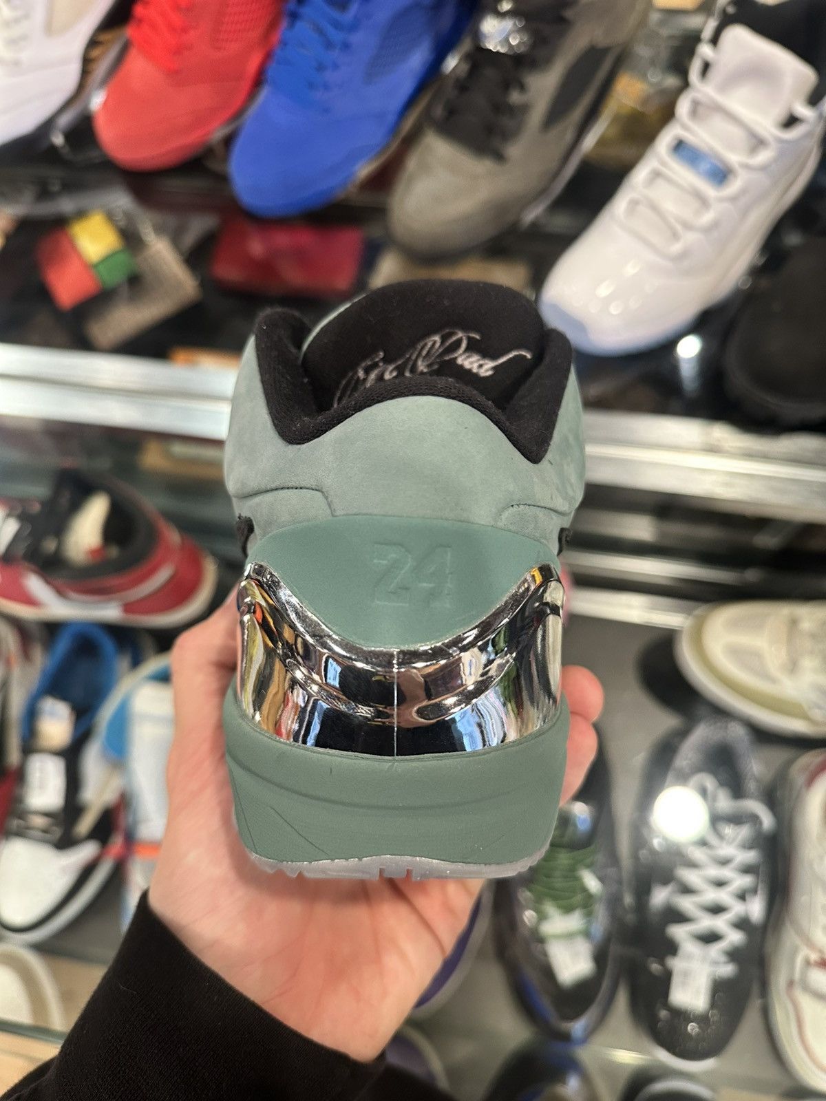 Nike Kobe 4 Girl Dad DS OG Size US 10 / EU 43 - 3 Thumbnail