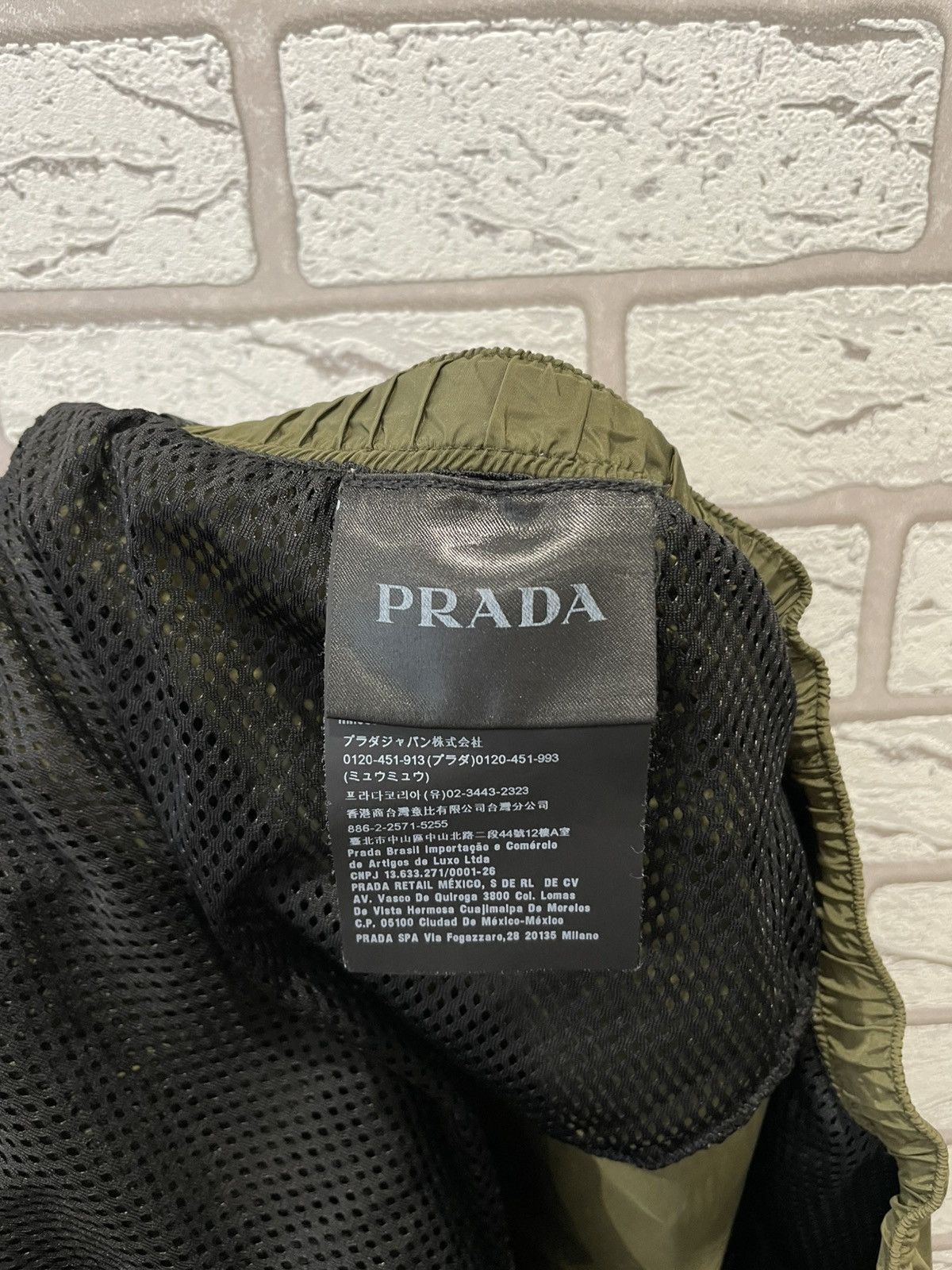 Prada Prada Milano Nylon Green / Brown Swim Shorts Size 54 M Size US 34 / EU 50 - 21 Thumbnail