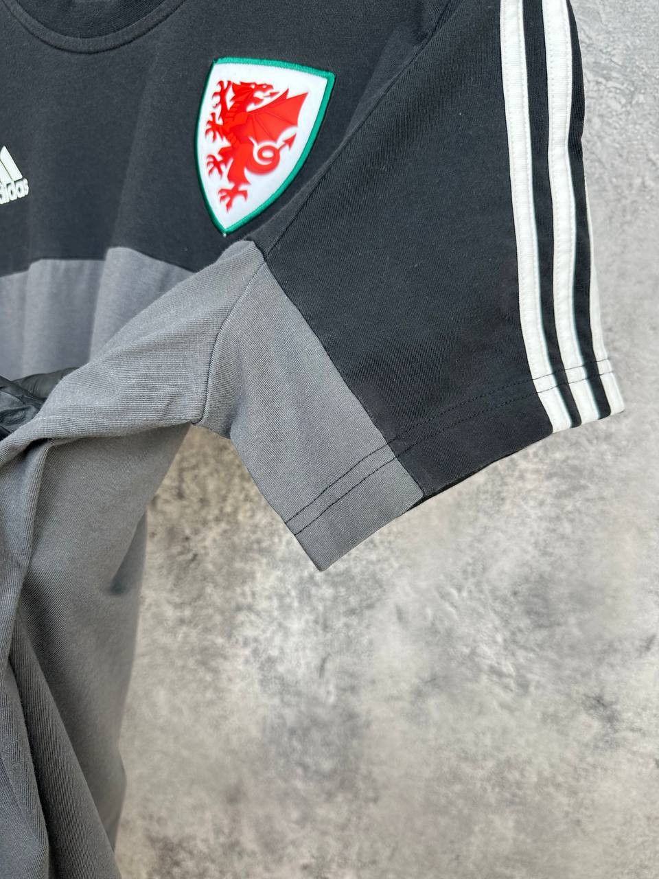Adidas Adidas Wales 3-Stripes T-Shirt Casual Black/Gray Tee Crew Size US M / EU 48-50 / 2 - 8 Thumbnail