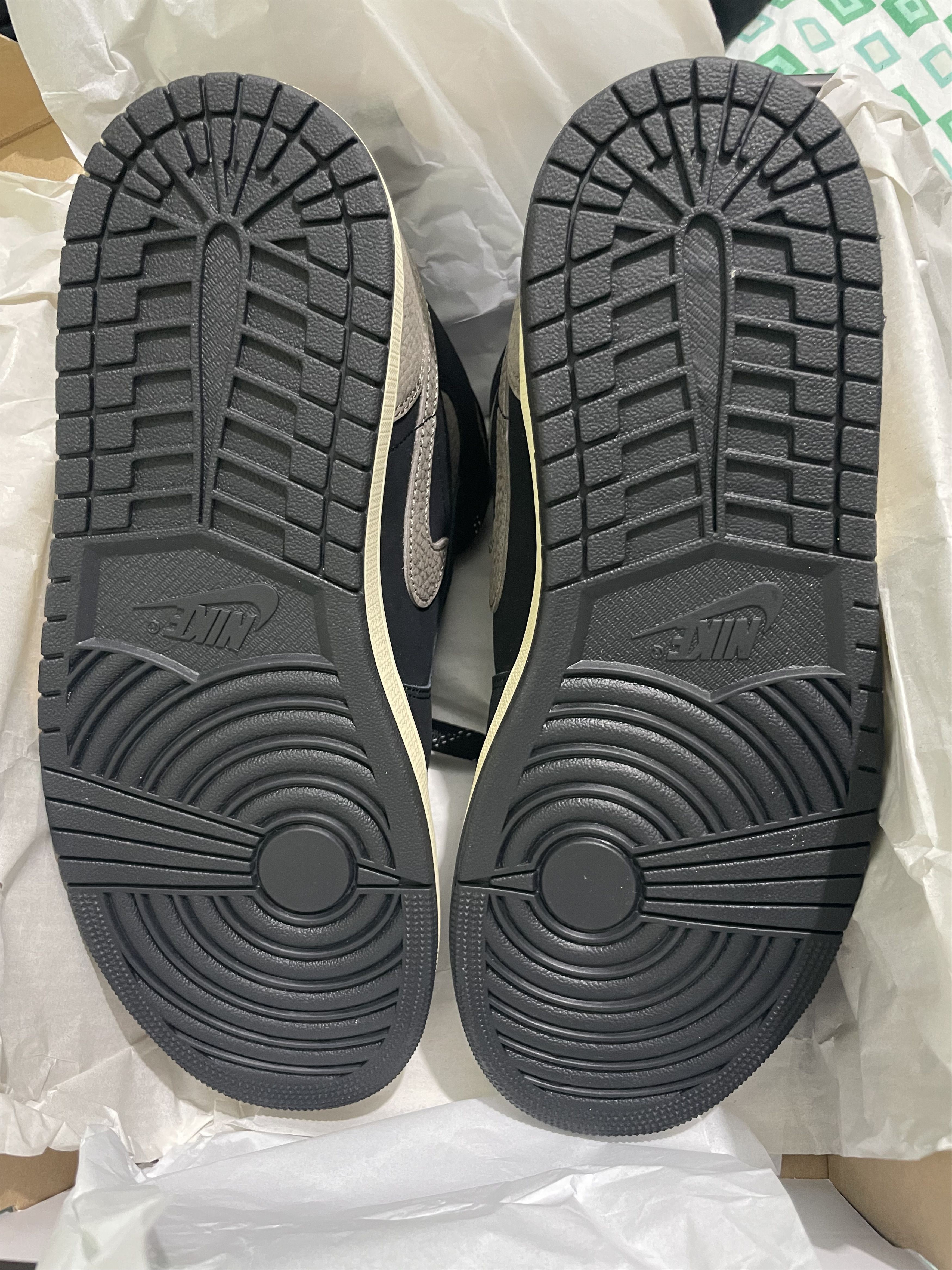 Jordan Brand Air Jordan Size US 10.5 / EU 43-44 - 3 Thumbnail