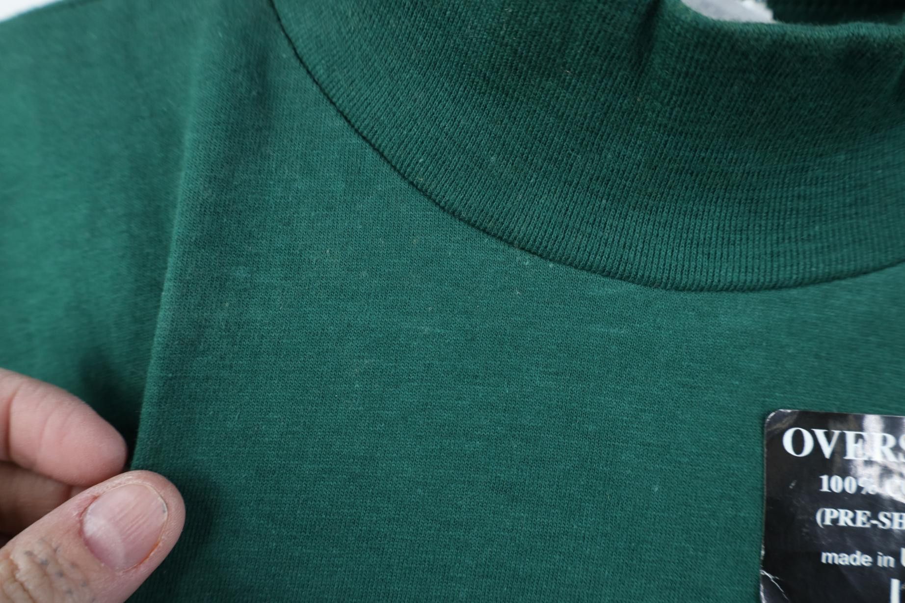 Vintage Deadstock Vintage 90s Streetwear Mock Neck T-Shirt USA Green Size US L / EU 52-54 / 3 - 6 Thumbnail