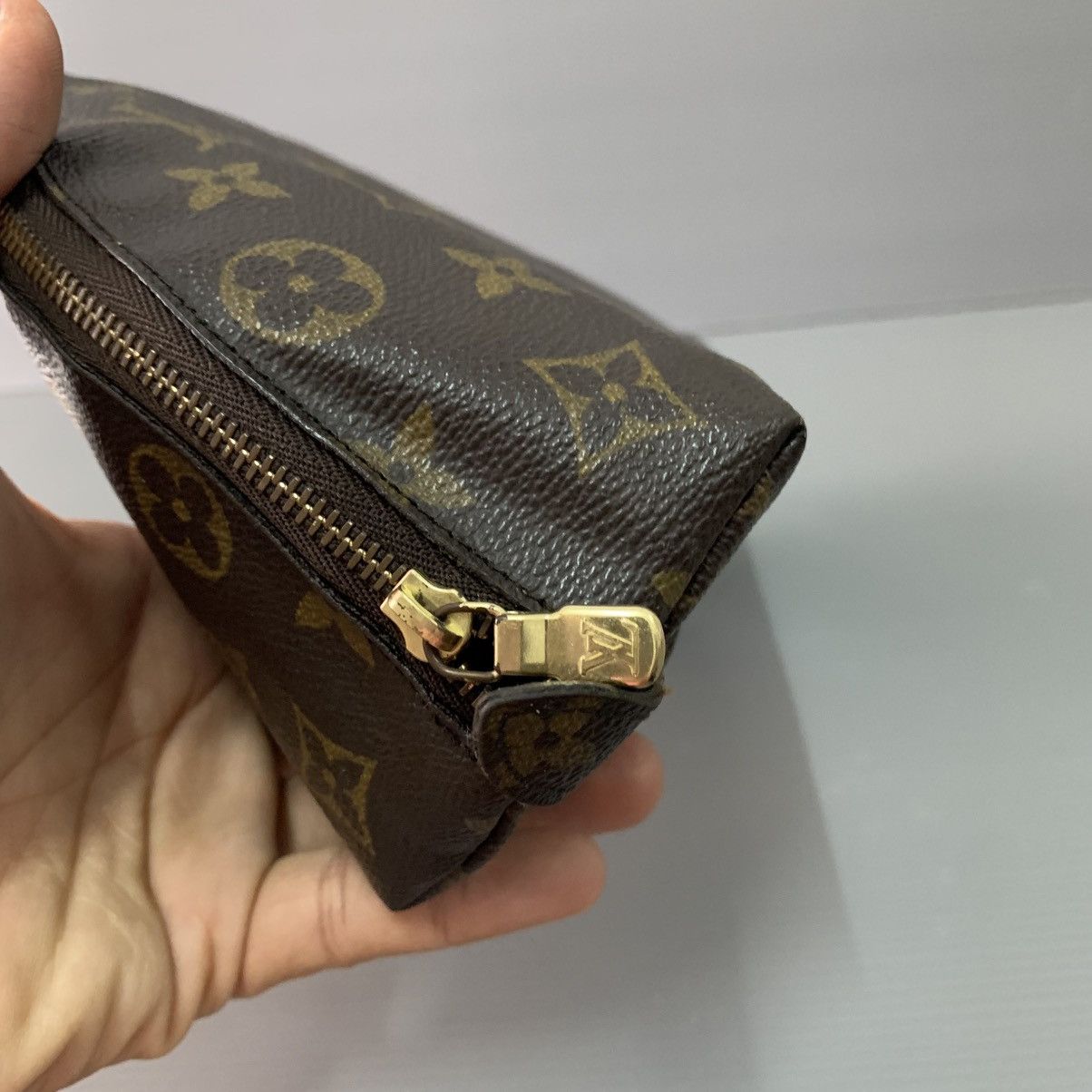 Louis Vuitton Louis Vuitton Makeup Clutch Bag Size ONE SIZE - 10 Thumbnail