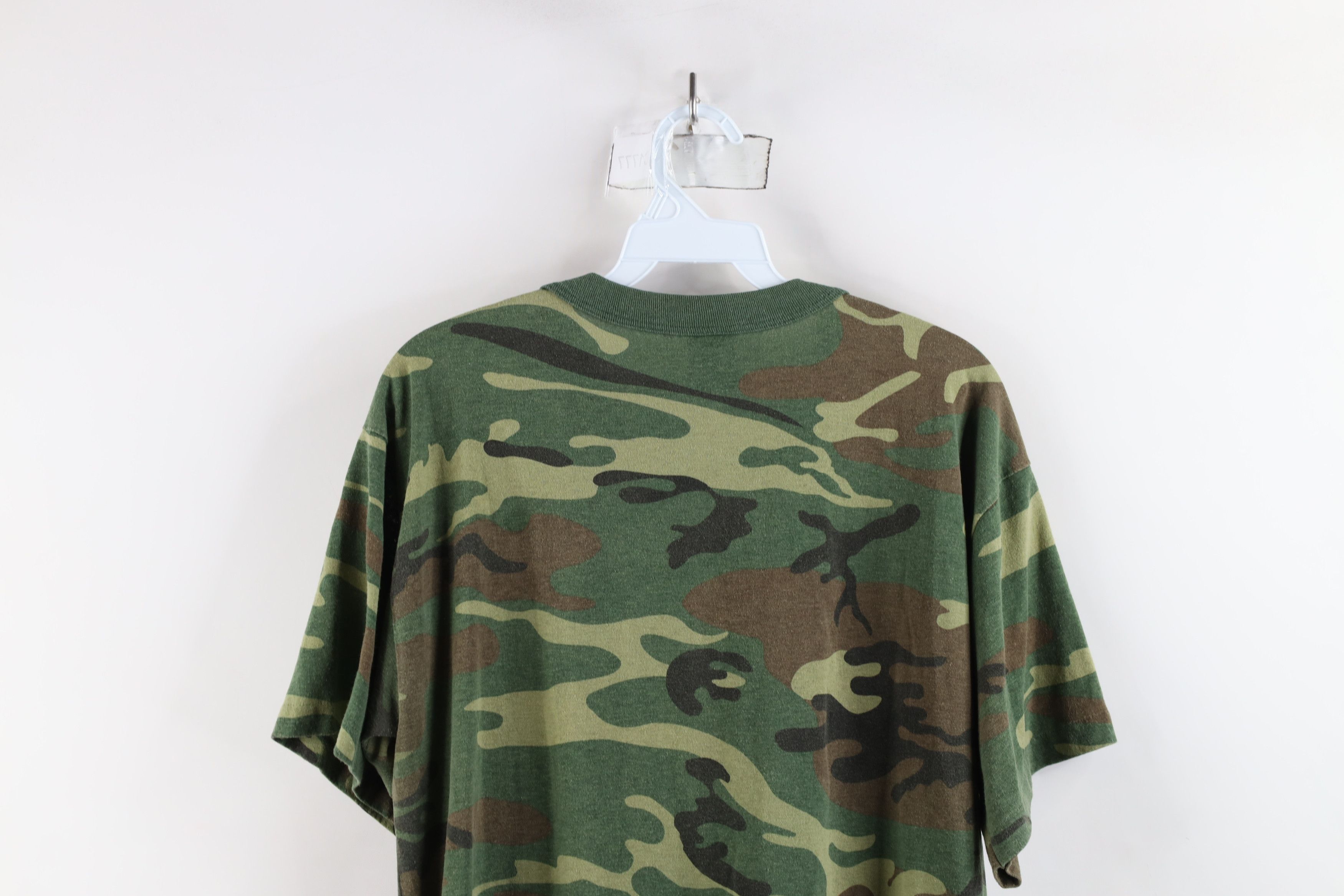 Vintage Vintage 70s 80s Streetwear Thin Camouflage T-Shirt USA Size US L / EU 52-54 / 3 - 10 Thumbnail