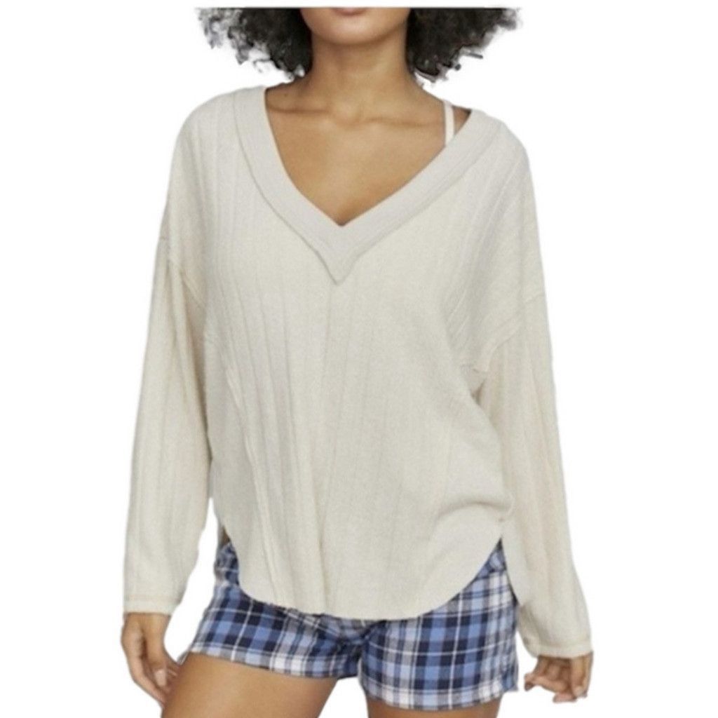 Urban Outfitters Urban Outfitters Neutral V-Neck Pullover, Relaxed Fit, Small Size S / US 4 / IT 40 - 1 Thumbnail