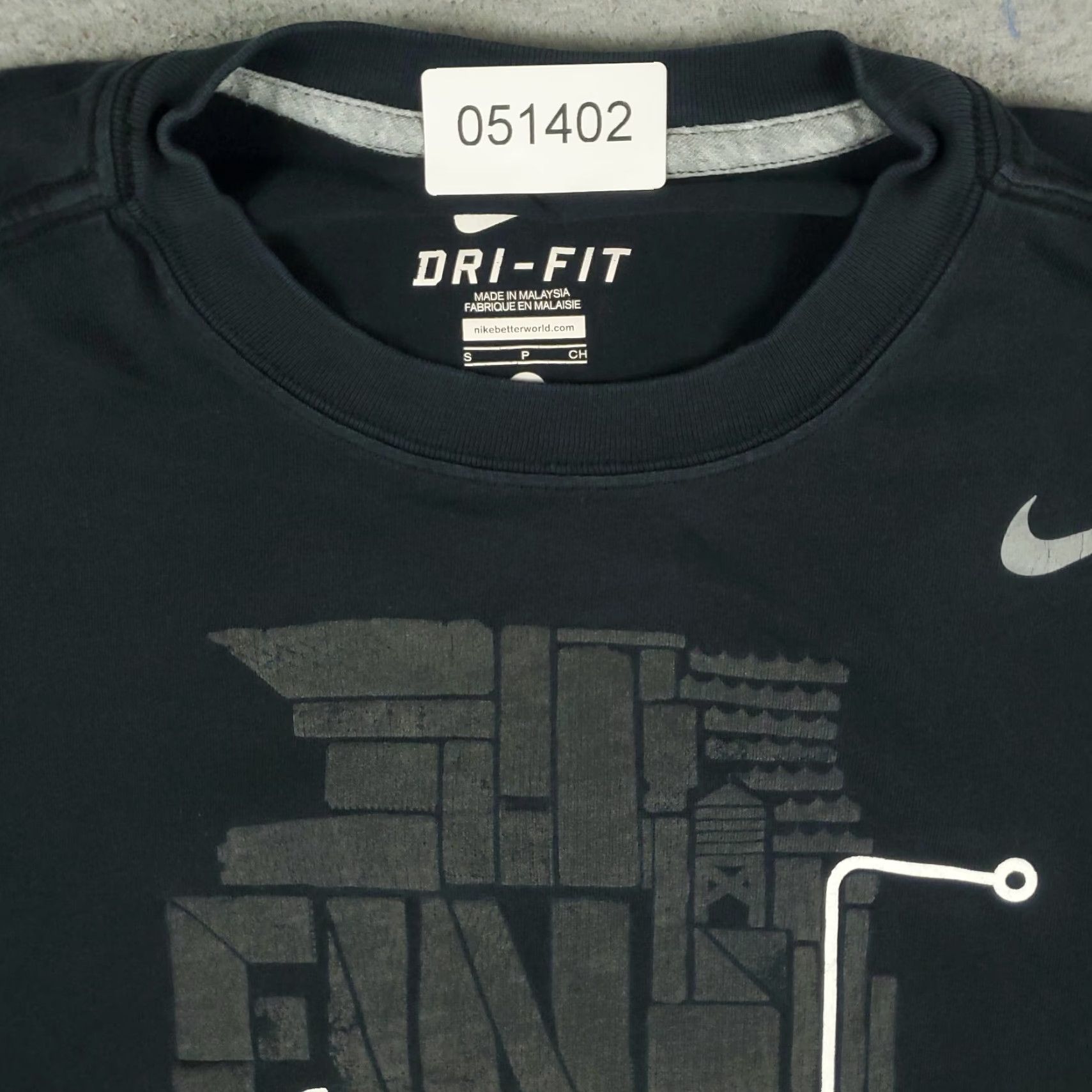 Nike Nike T Shirt Mens Size Small Black Swoosh Casual Short Sleeve Adult Size US S / EU 44-46 / 1 - 3 Thumbnail