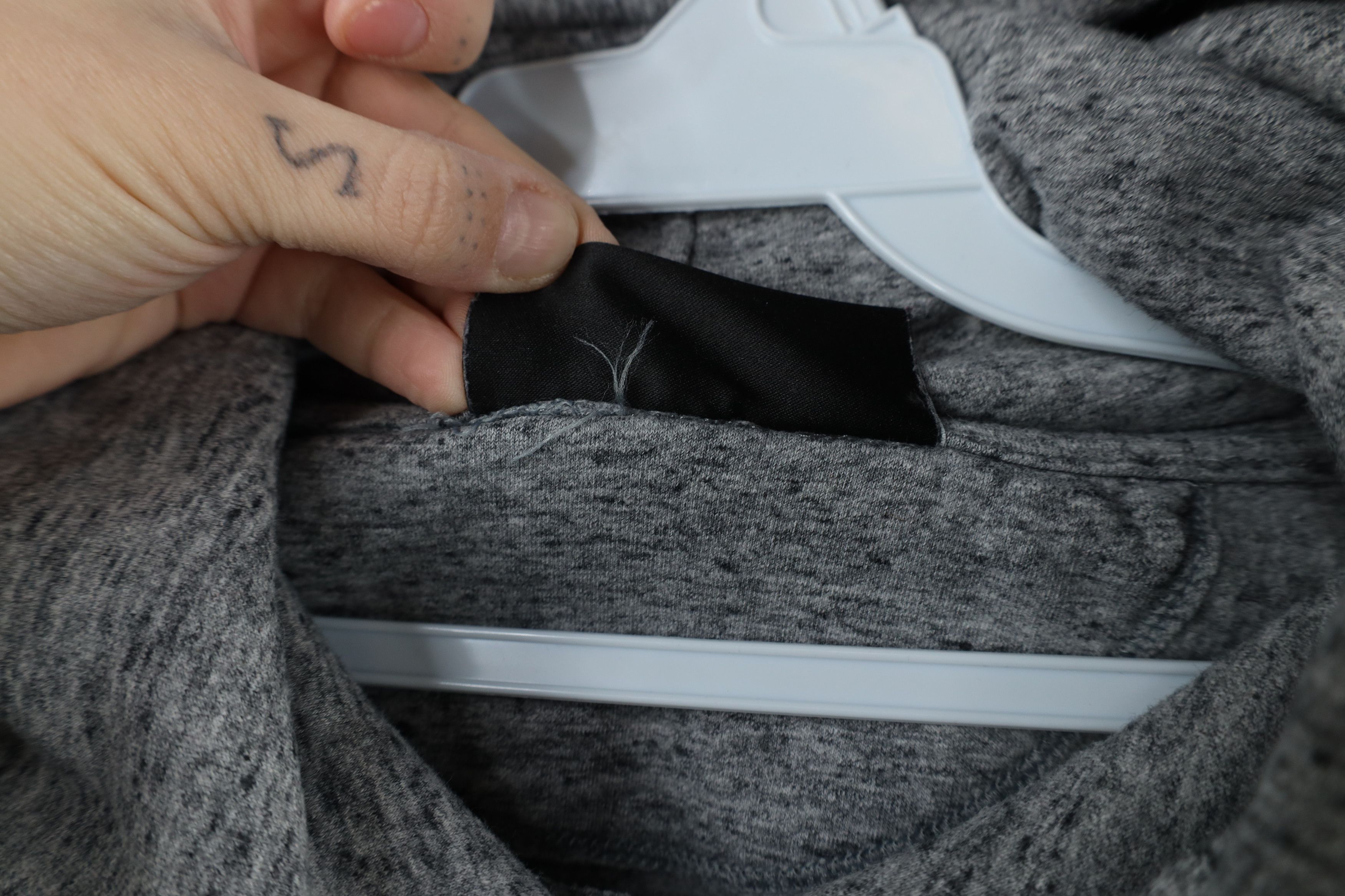 Under Armour × Vintage Under Armour Notre Dame University Football Hoodie Gray Size US XS / EU 42 / 0 - 9 Thumbnail
