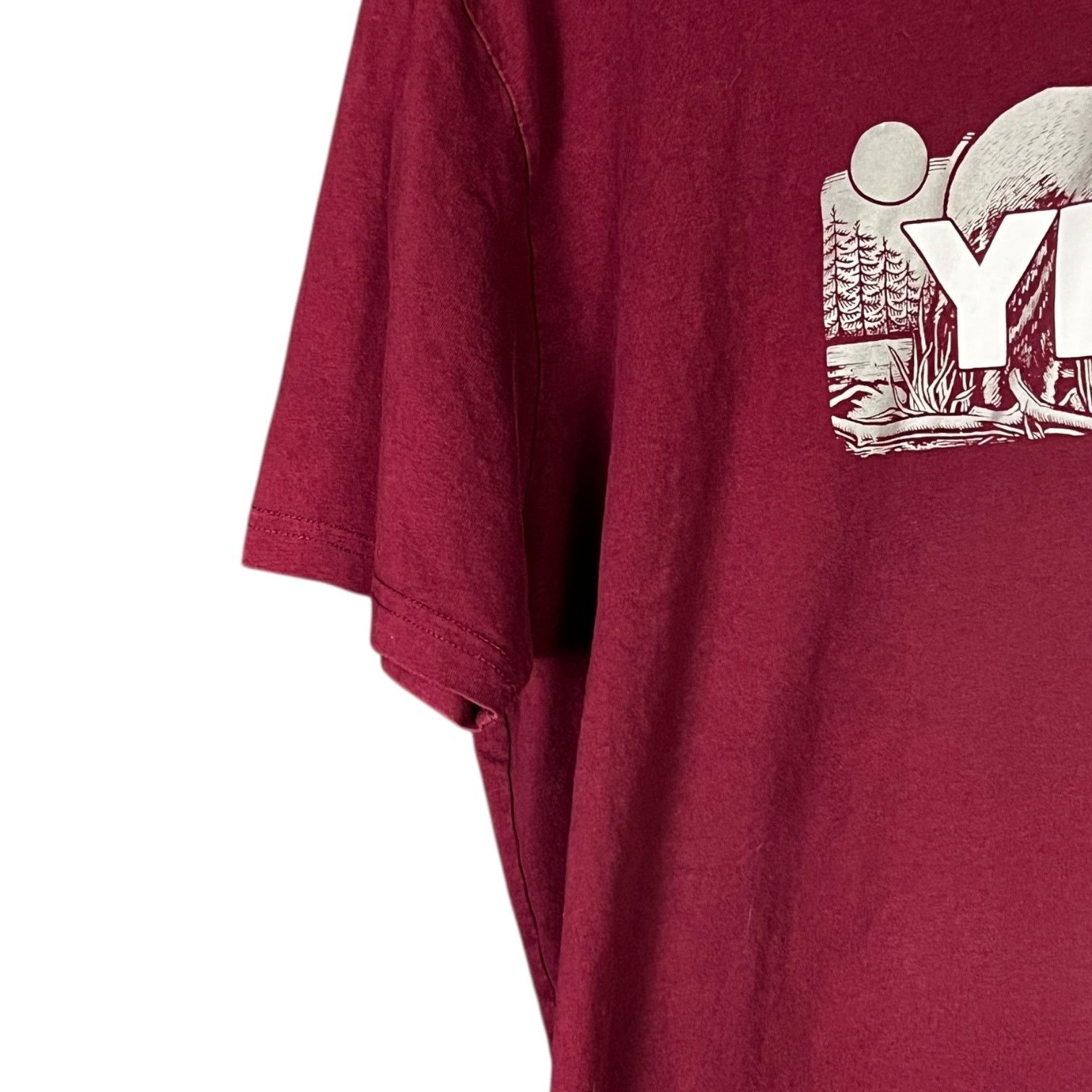 Yeti Men's Yeti Outdoors Bear Mountains Forest Red T-Shirt - XL Size US XL / EU 56 / 4 - 6 Thumbnail