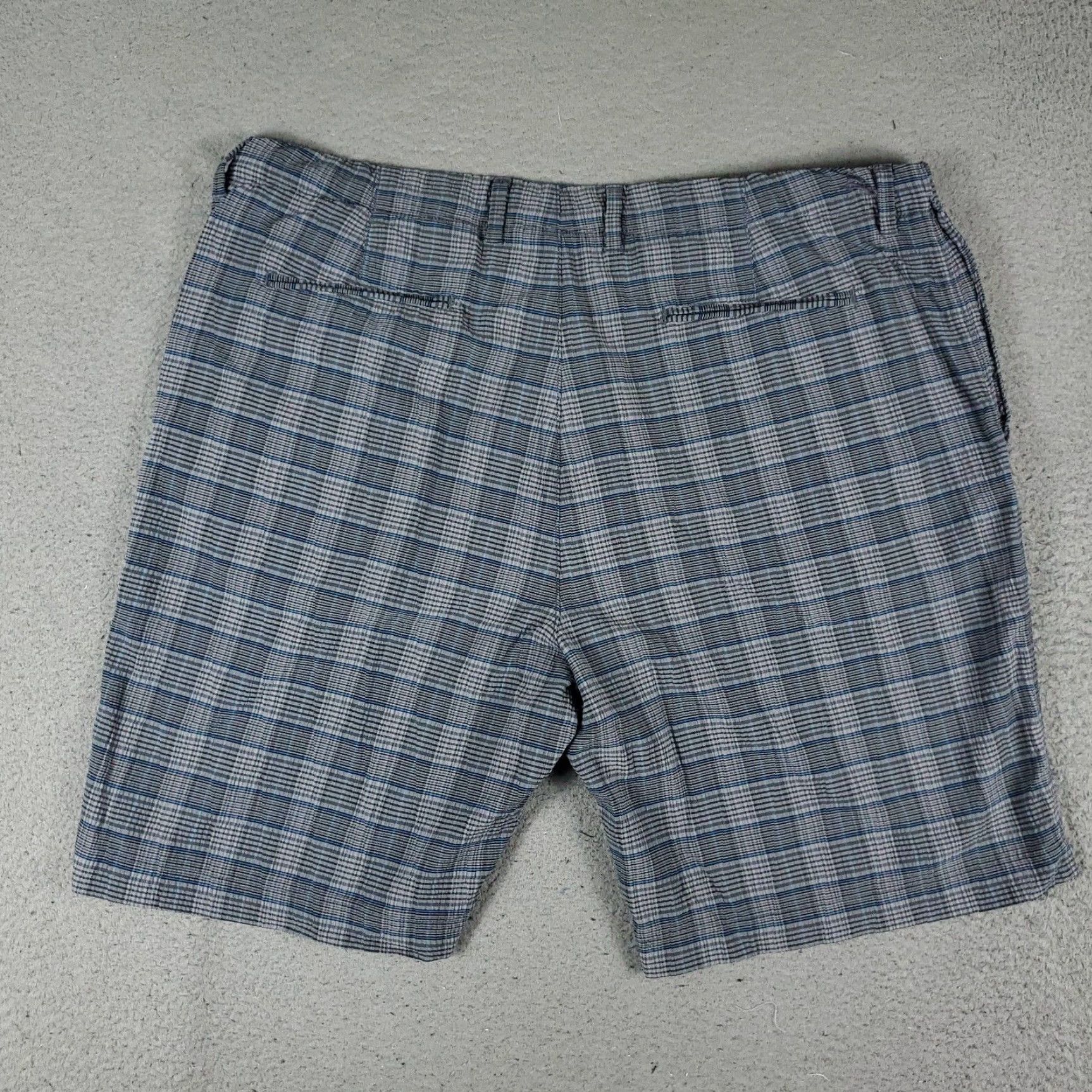 Tommy Bahama VINTAGE Tommy Bahama Men's Shorts Size 40 Gray Plaid Chino Flat Front Casual Size US 40 / EU 56 - 7 Thumbnail