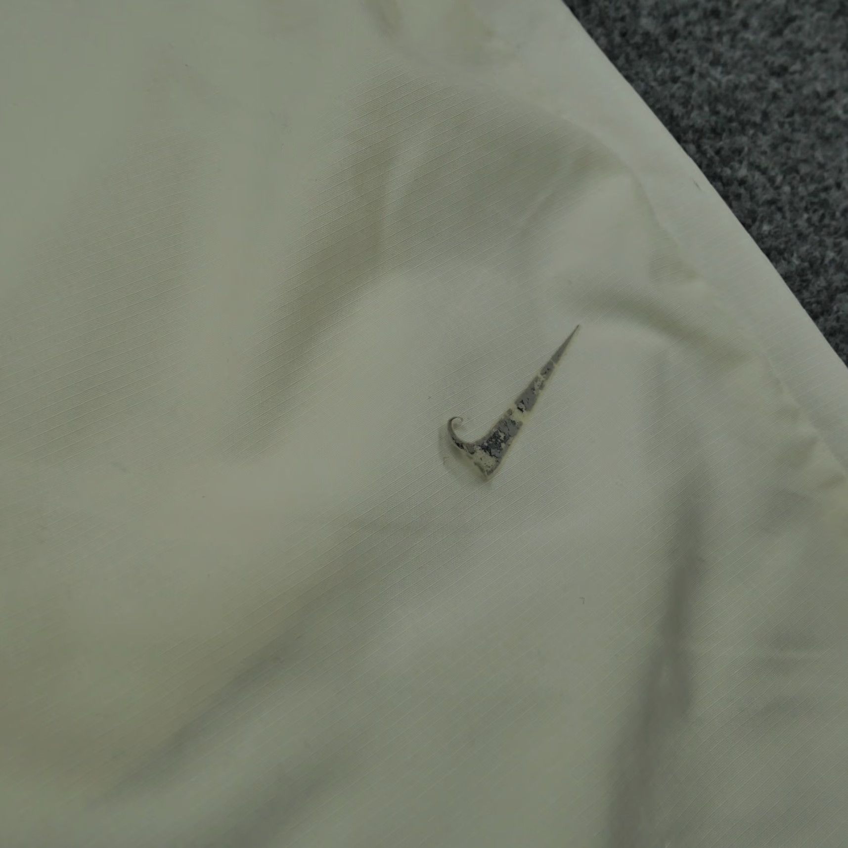 Nike VINTAGE Nike Pants Womens M White Cream Windbreaker Y2K Track Pants Size 32" / US 10 / IT 46 - 4 Thumbnail