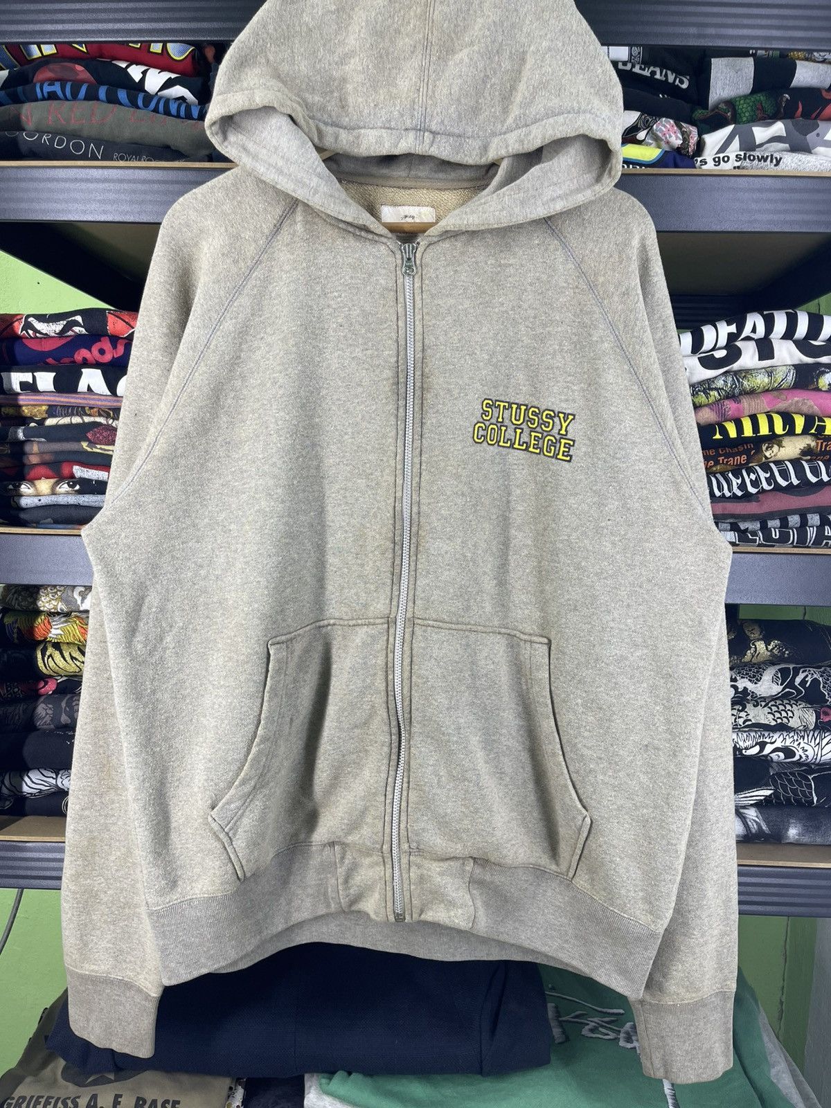 Stussy Vintage Stussy College Omiya Chapter 5th Anniversary Hoodie Size US L / EU 52-54 / 3 - 3 Thumbnail