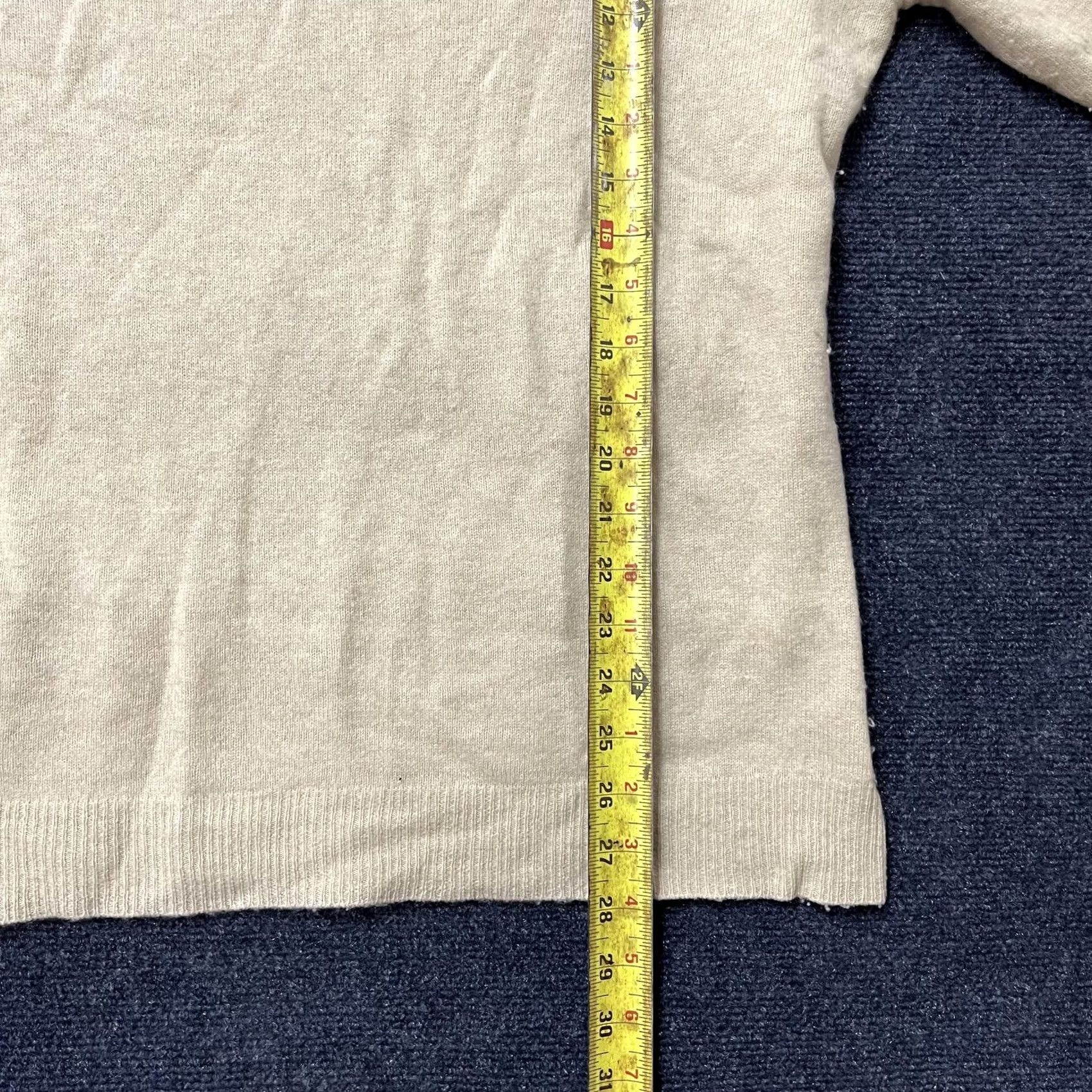 Club Room Club Room Mens XL Beige Solid 100% Cashmere V-Neck Knit Pullover Sweater Size US XL / EU 56 / 4 - 6 Thumbnail