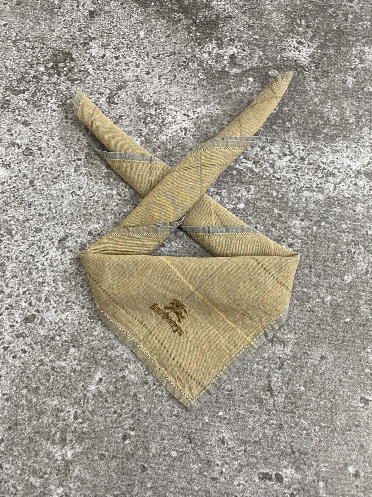 Burberry Burberrys Handkerchief / Bandana / Neckerchief Size ONE SIZE - 1 Thumbnail