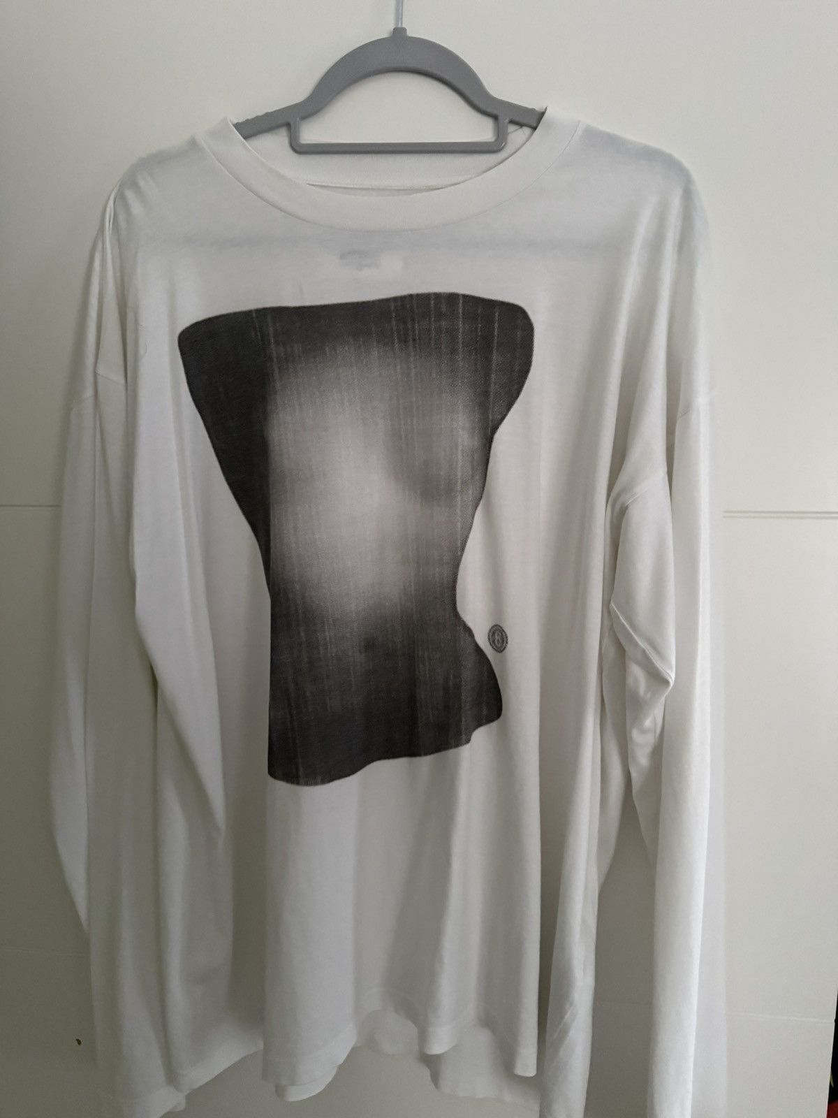 Maison Margiela MM6 Maison Margiela White Graphic Long Sleeve T-Shirt Size US M / EU 48-50 / 2 - 1 Thumbnail