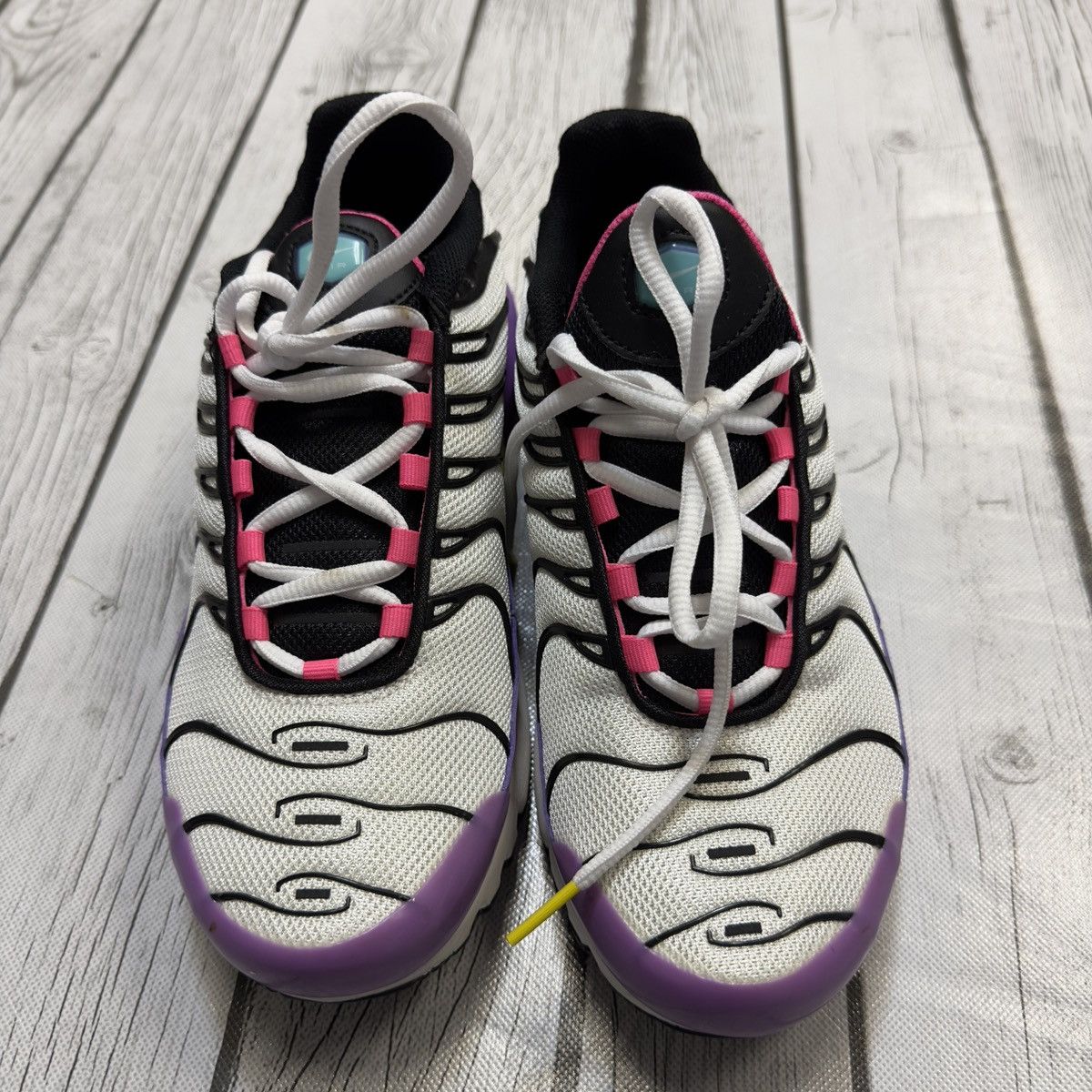 Nike Air Max Plus GS “Bright Violet Multi” 2019 Size US 7 / EU 40 - 4 Thumbnail